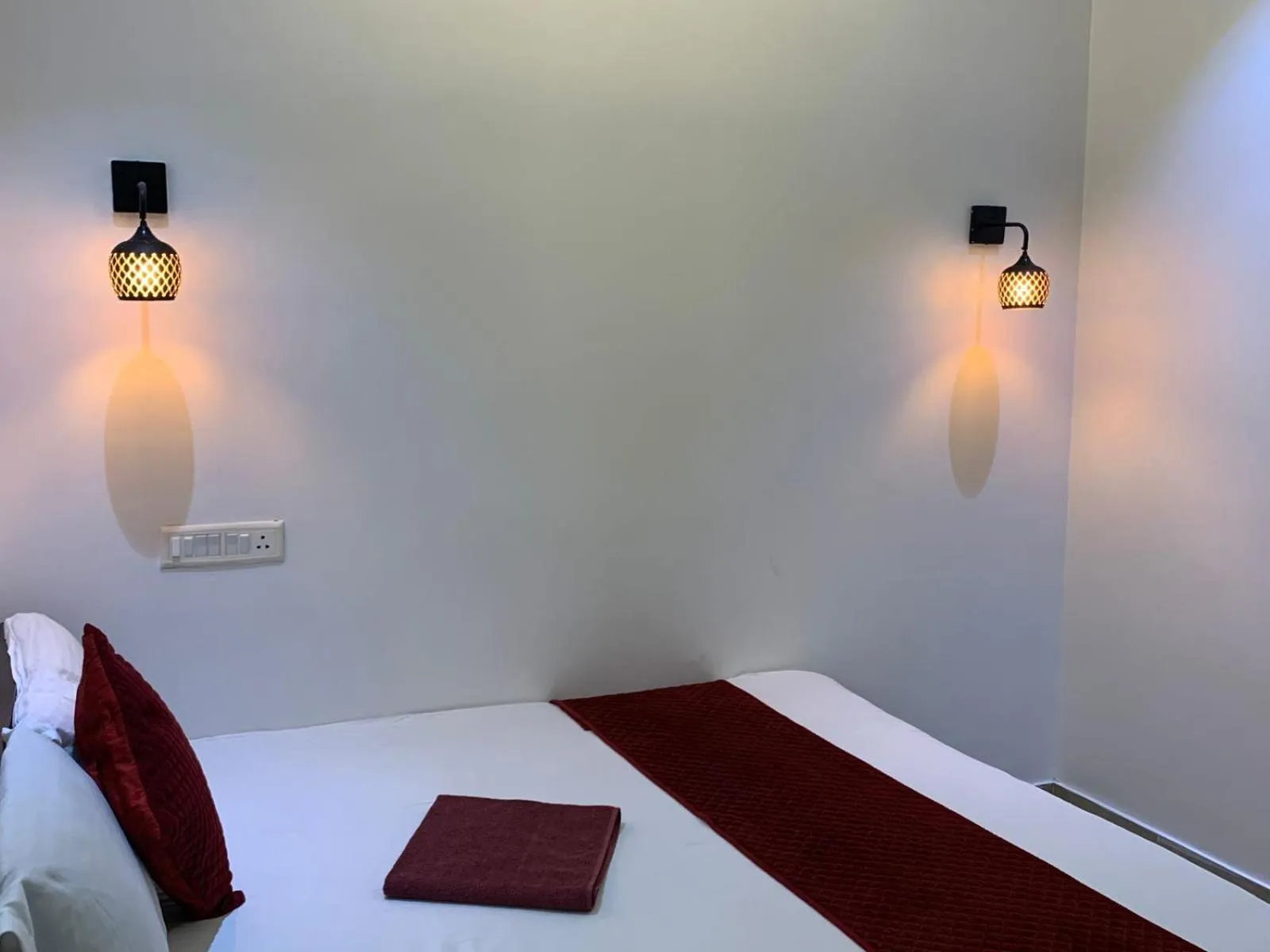 Bed in FAAZ Residency