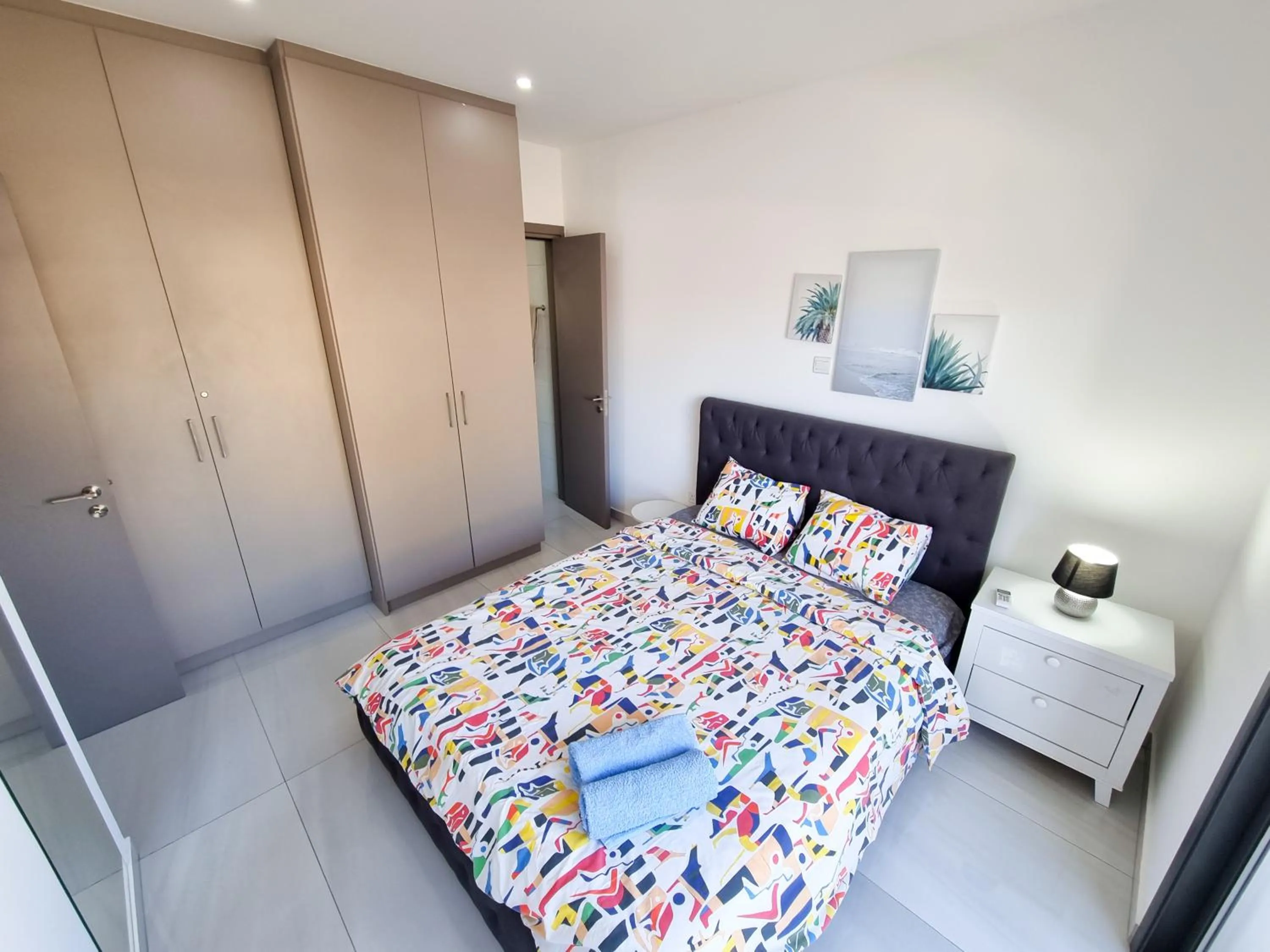 Bedroom, Bed in Sea La Vie Seaview Apartment