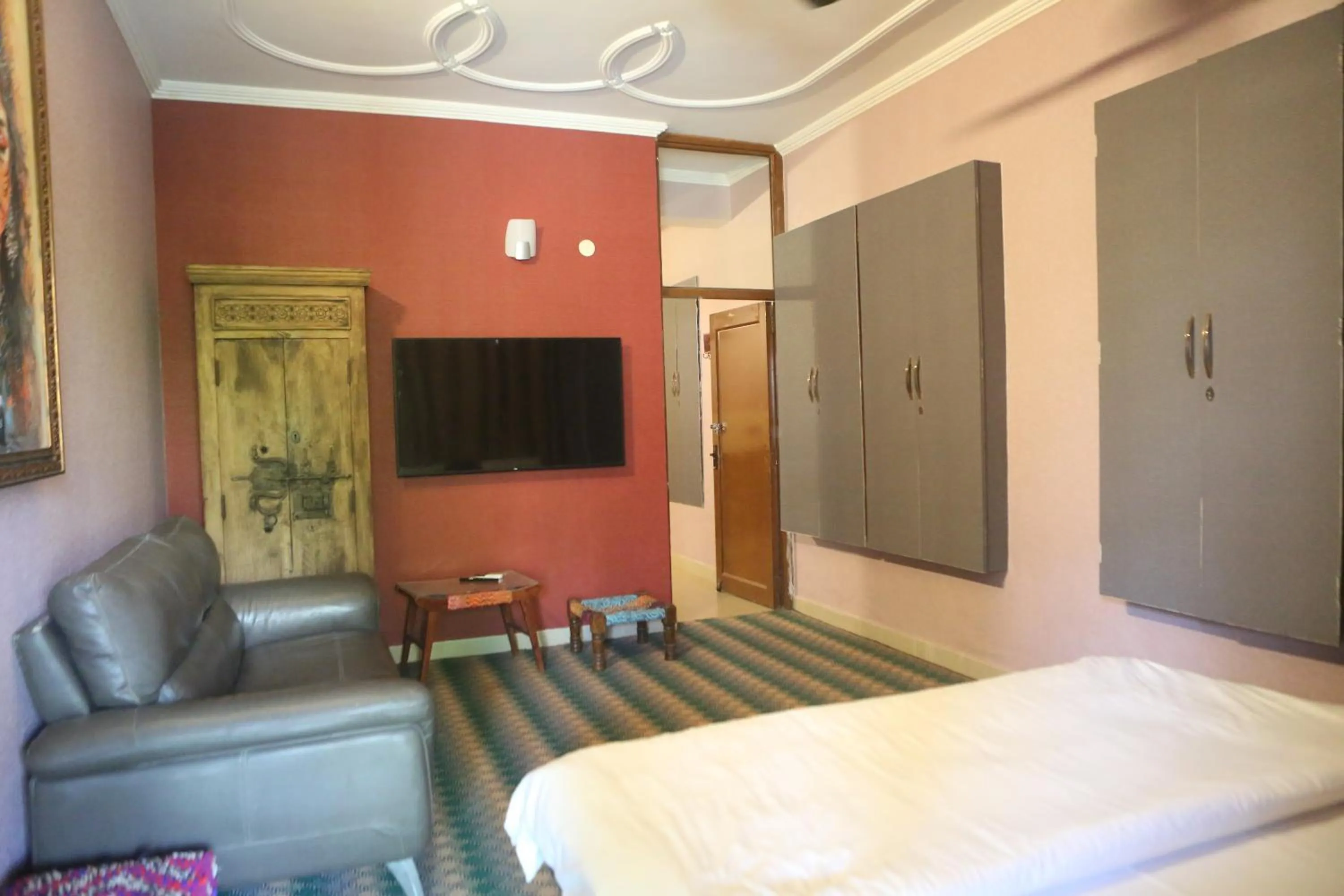 Bed in Vedic Dham Ganga