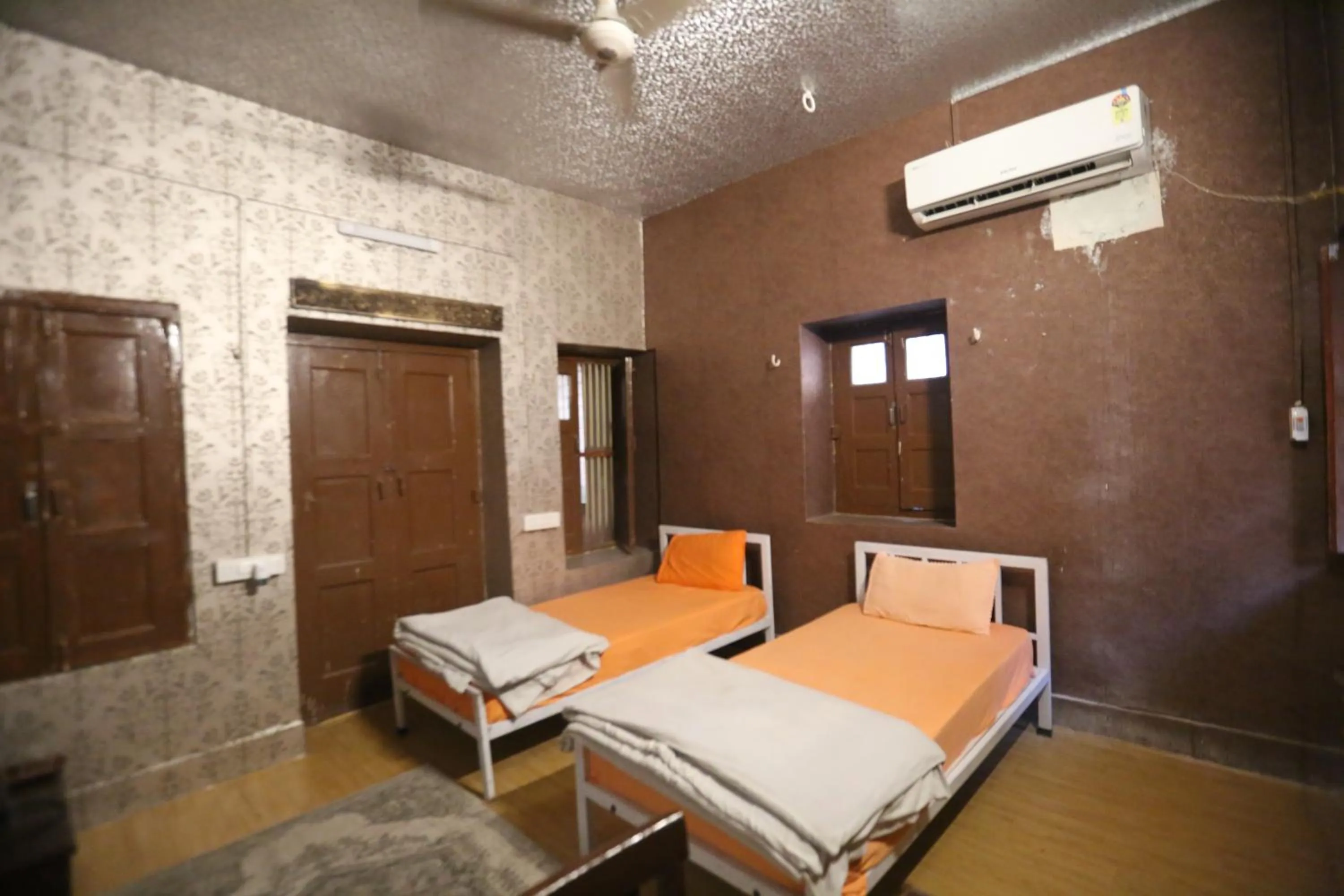 Bed in Vedic Dham Ganga