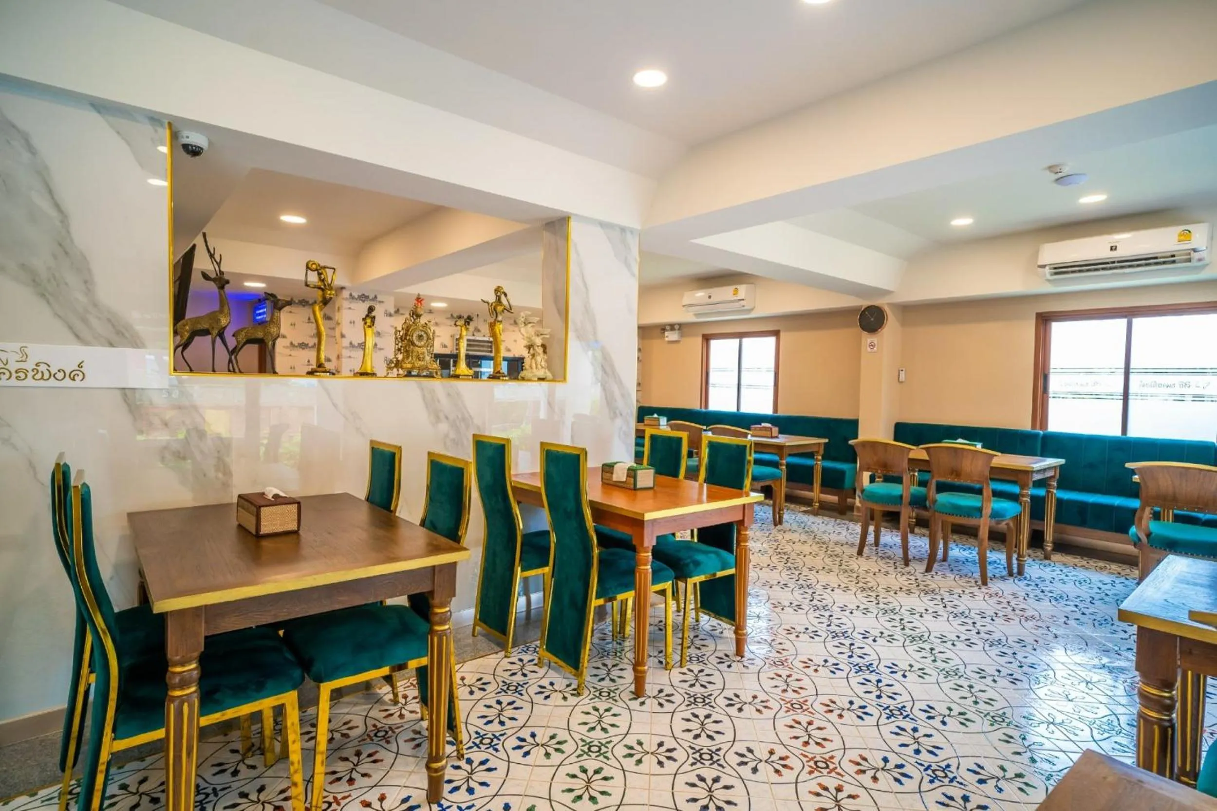 Restaurant/places to eat in Siri Nakornpink Chiang Mai Hotel SHA Plus