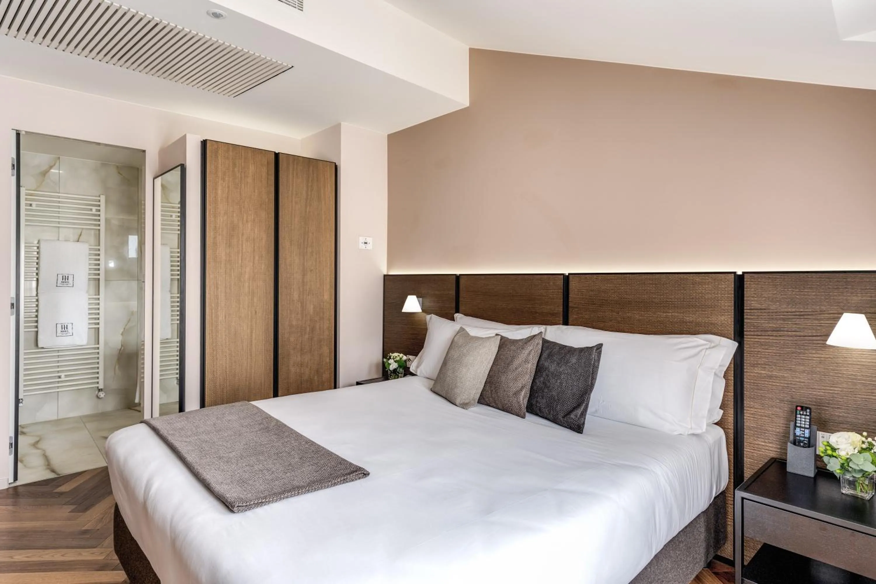 Bedroom, Bed in Plinius Lifestyle Hotel Lake Como