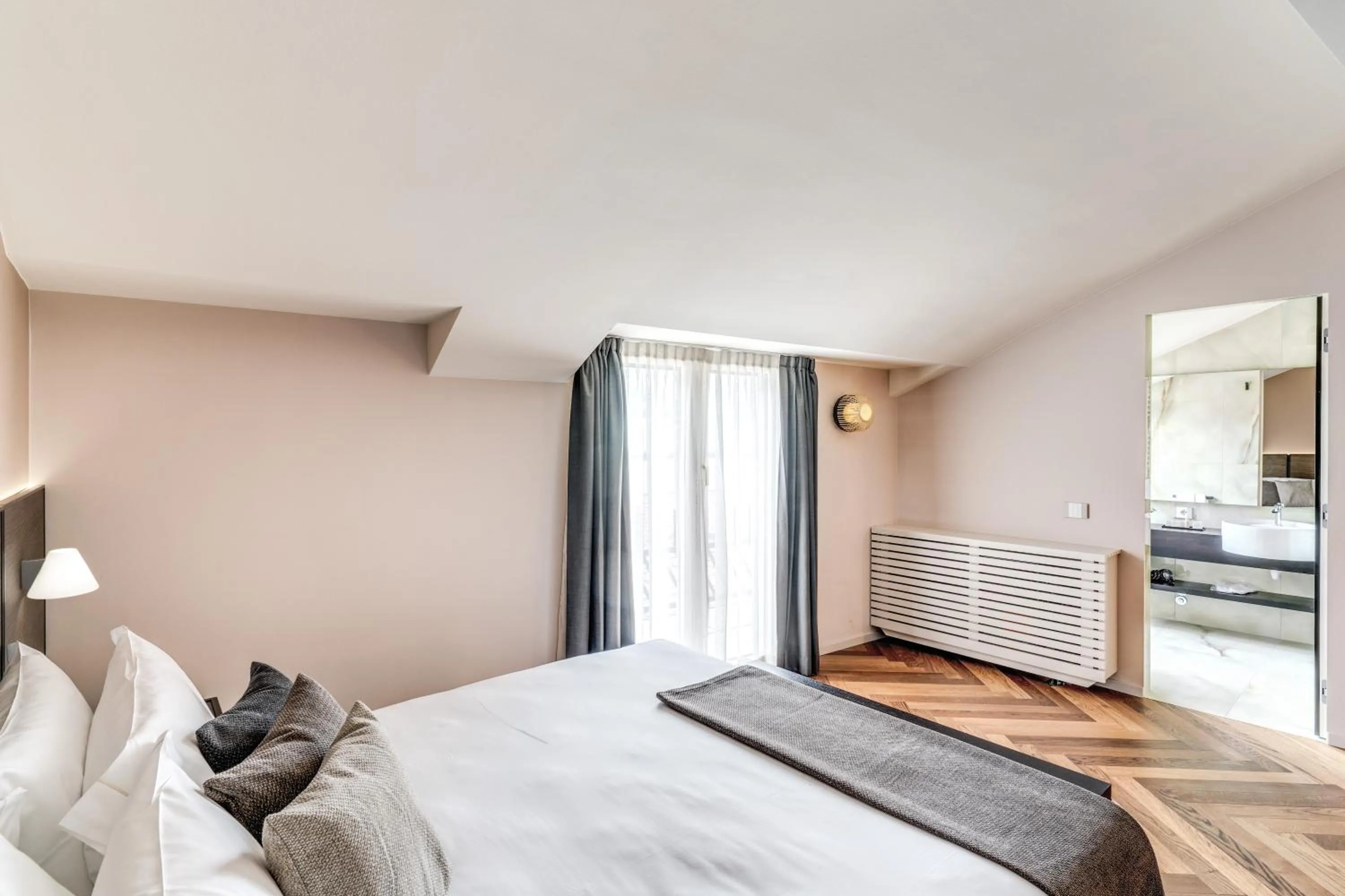 Bedroom, Bed in Plinius Lifestyle Hotel Lake Como