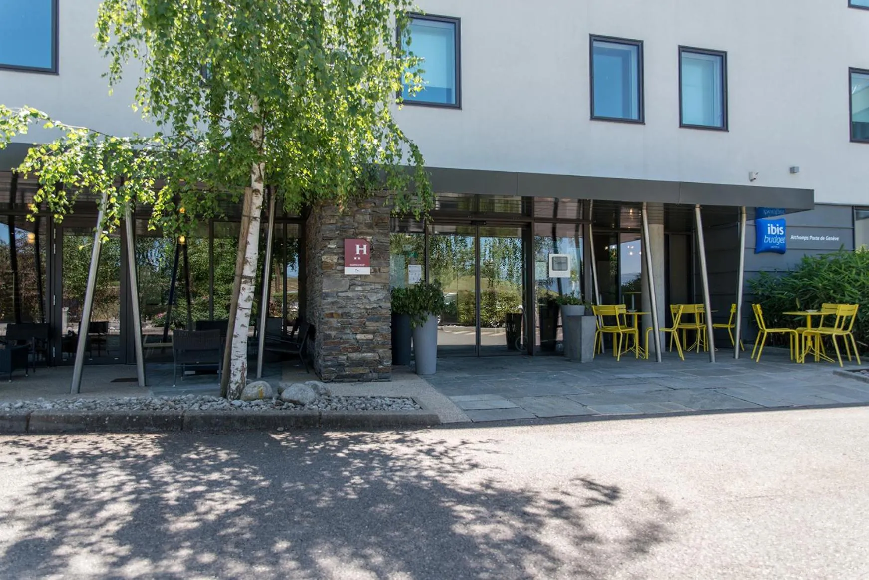 Property building in Ibis Budget Archamps Porte de Genève