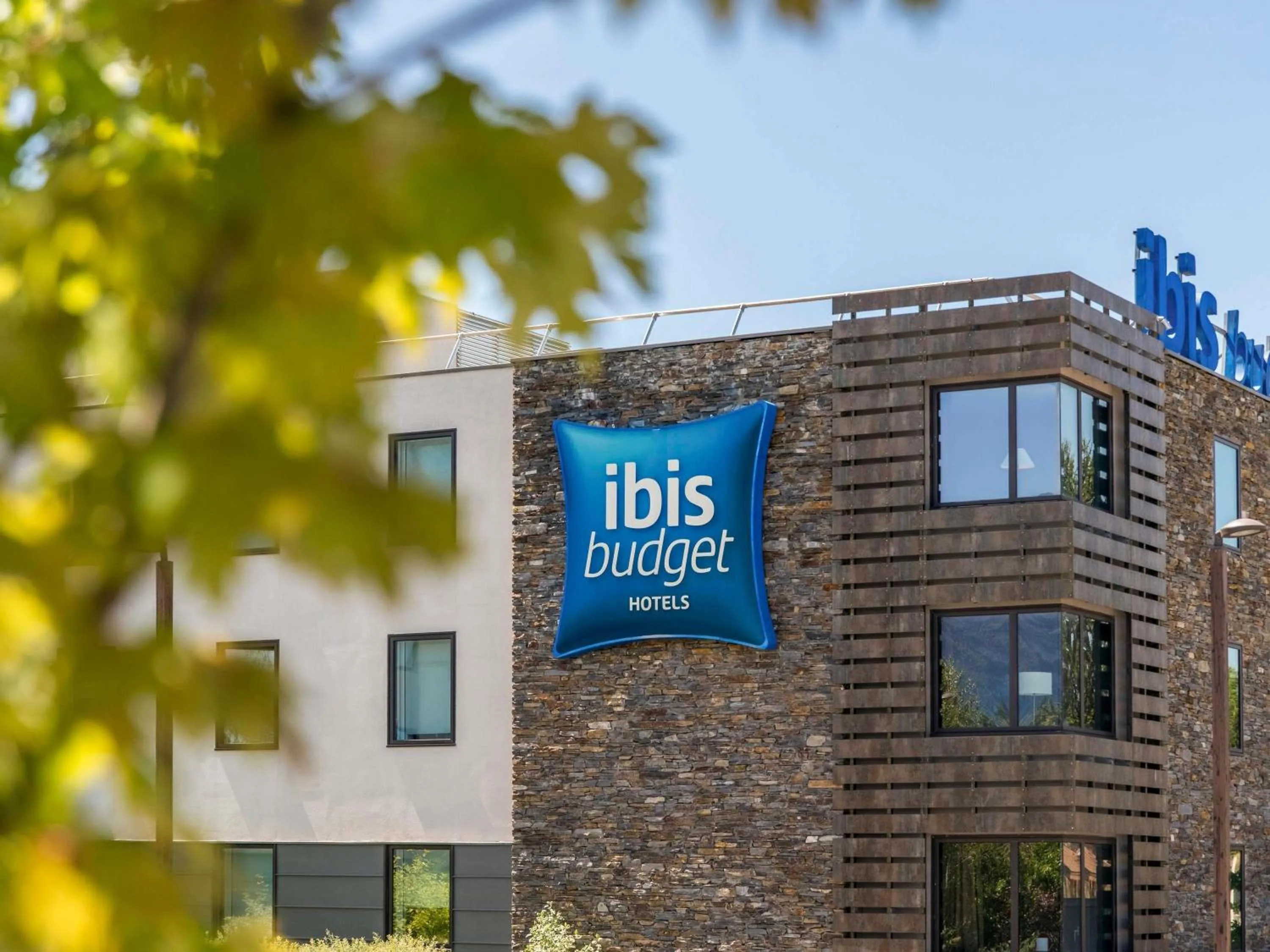 Property building in Ibis Budget Archamps Porte de Genève