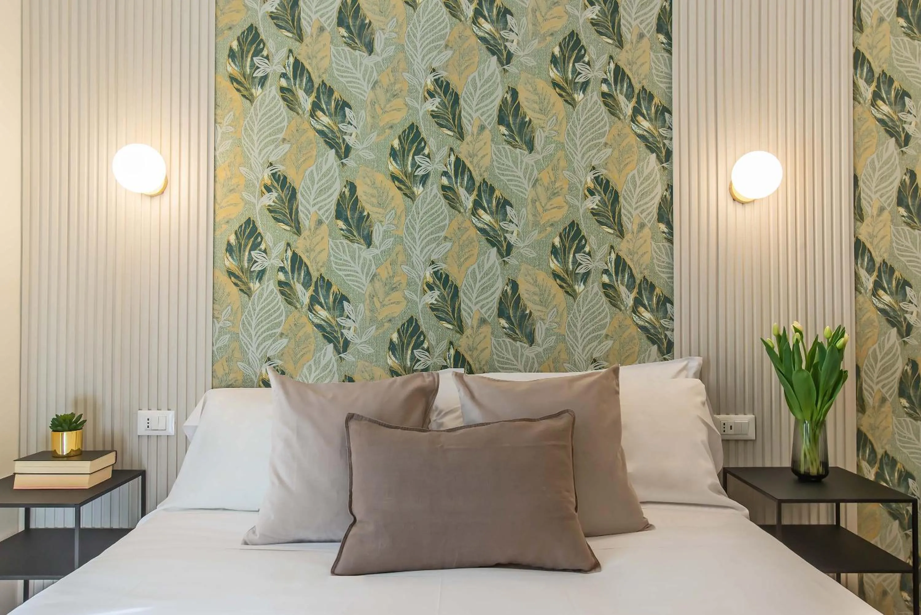 Bed in 94Rooms Vatican Guest House- Scipioni