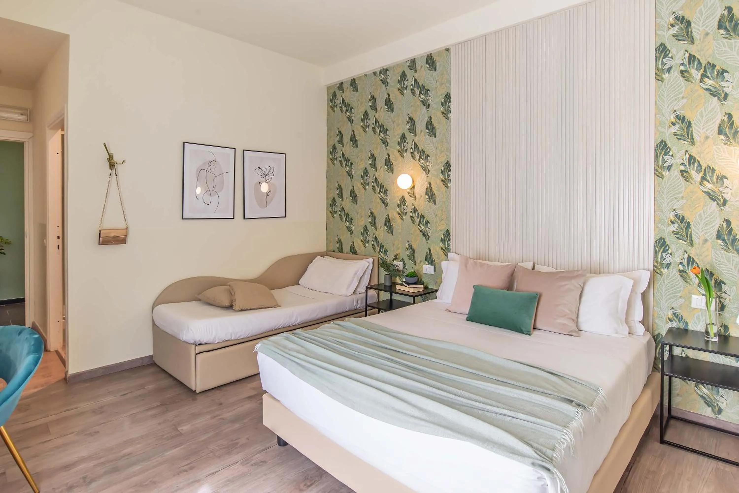 View (from property/room), Bed in 94Rooms Vatican Guest House- Scipioni