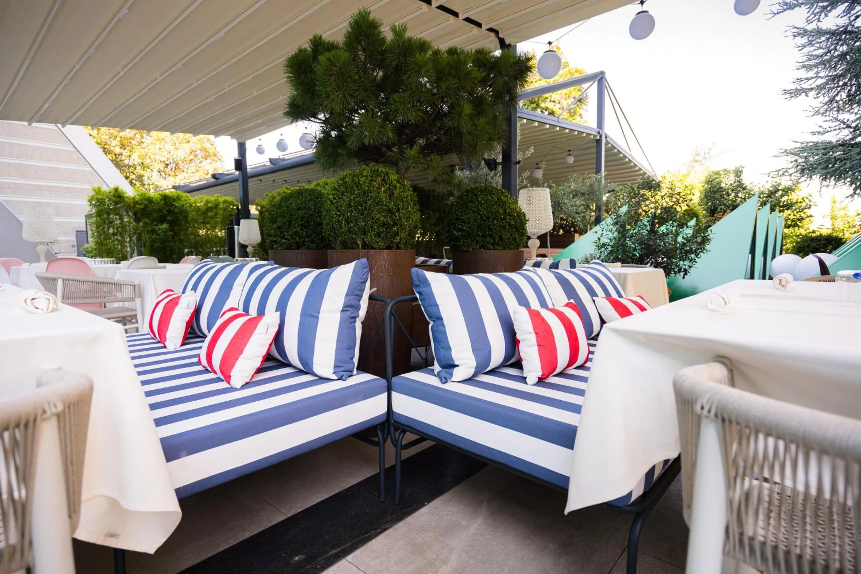 Garden in Crowne Plaza Belgrade by IHG