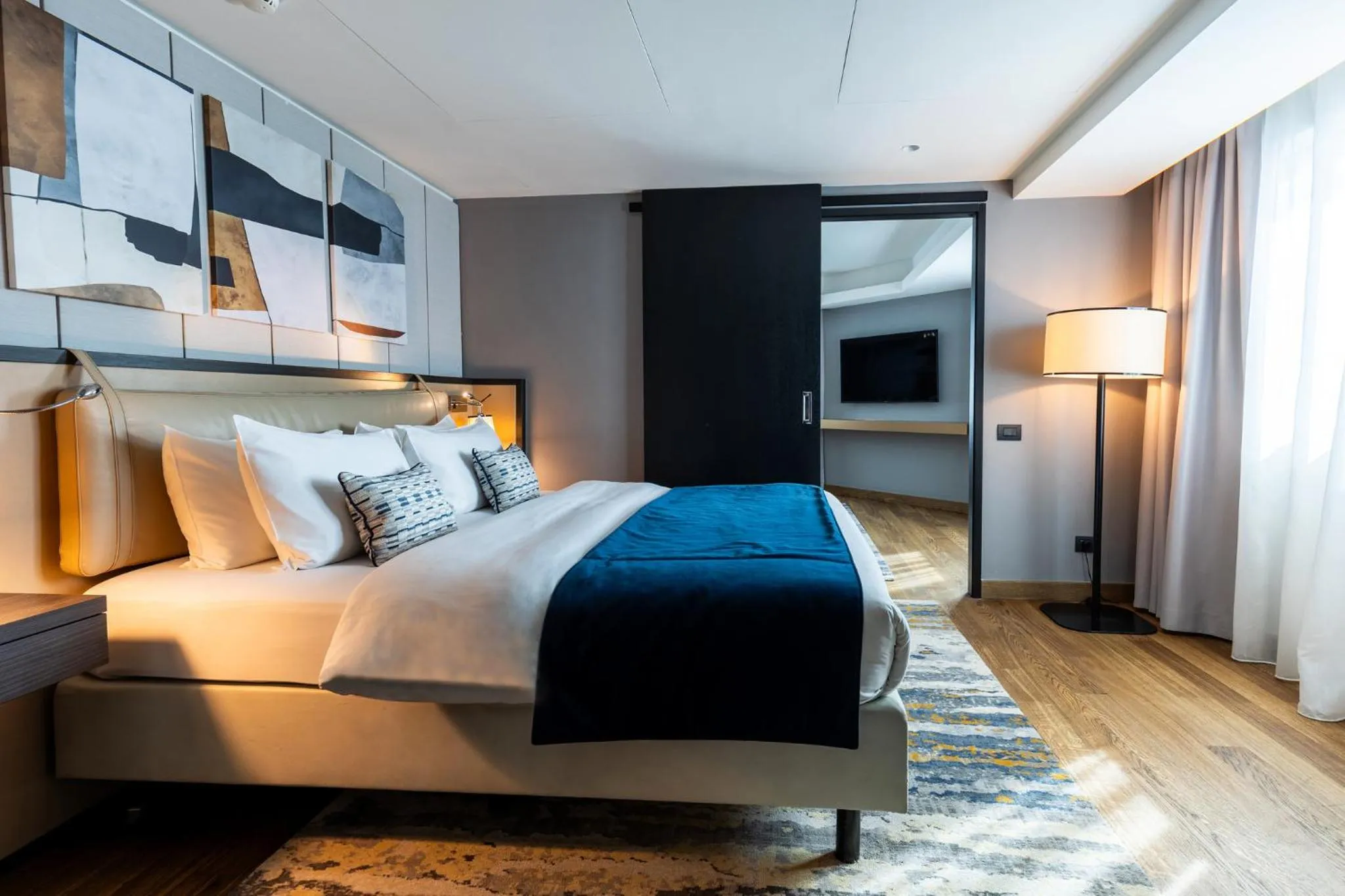 Photo of the whole room, Bed in Crowne Plaza Belgrade by IHG