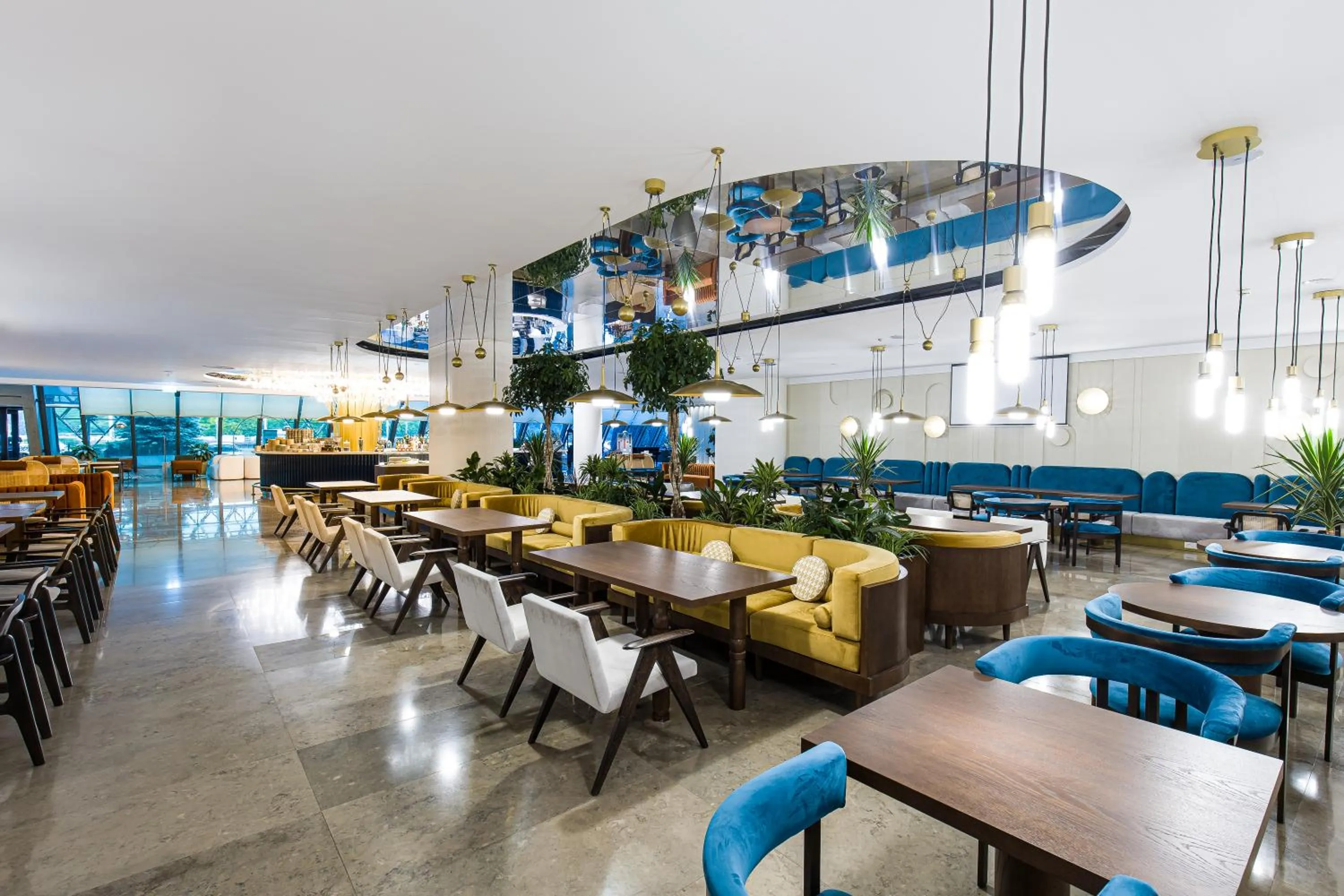 Restaurant/places to eat in Crowne Plaza Belgrade by IHG