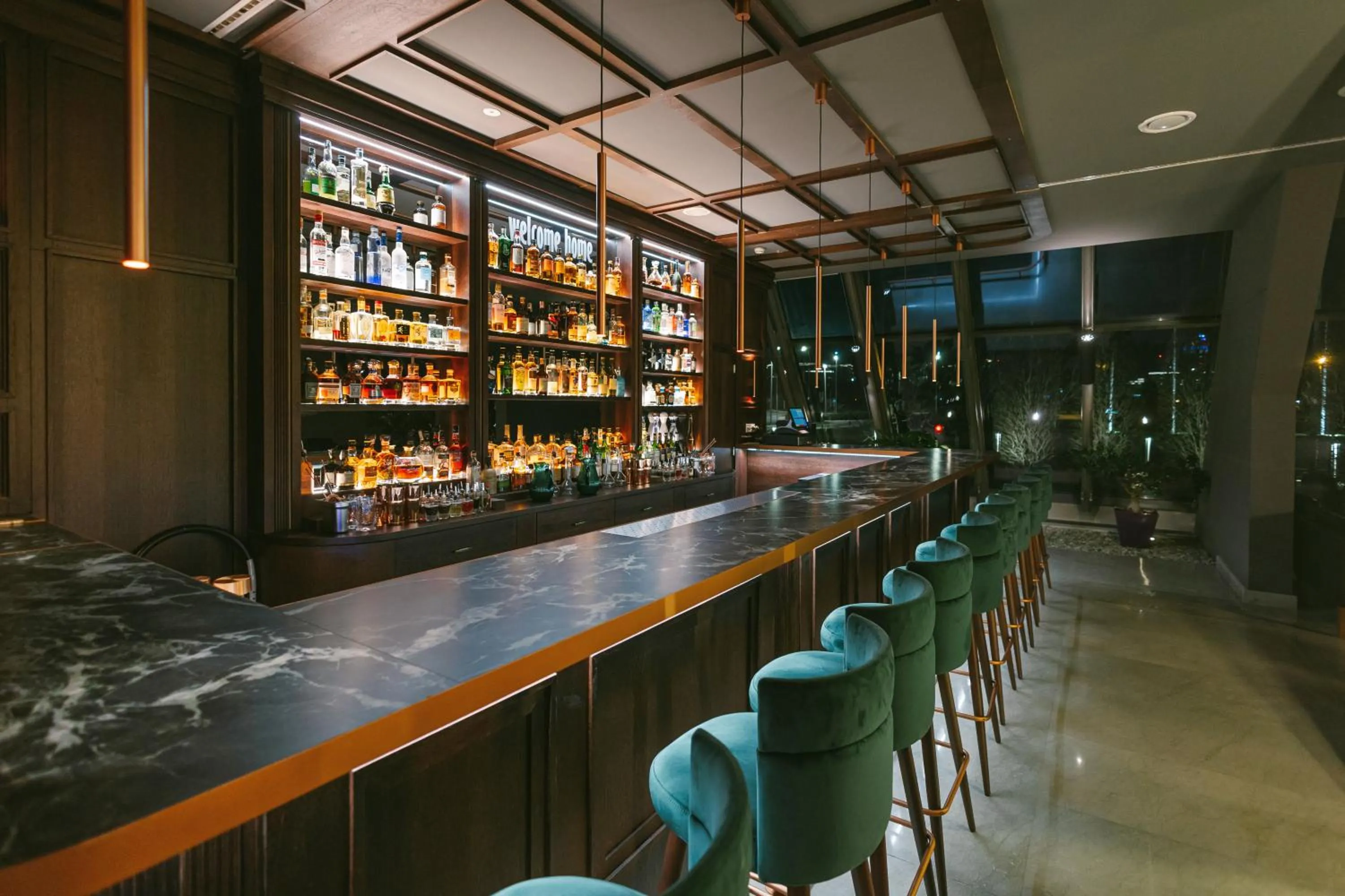 Restaurant/places to eat in Crowne Plaza Belgrade by IHG