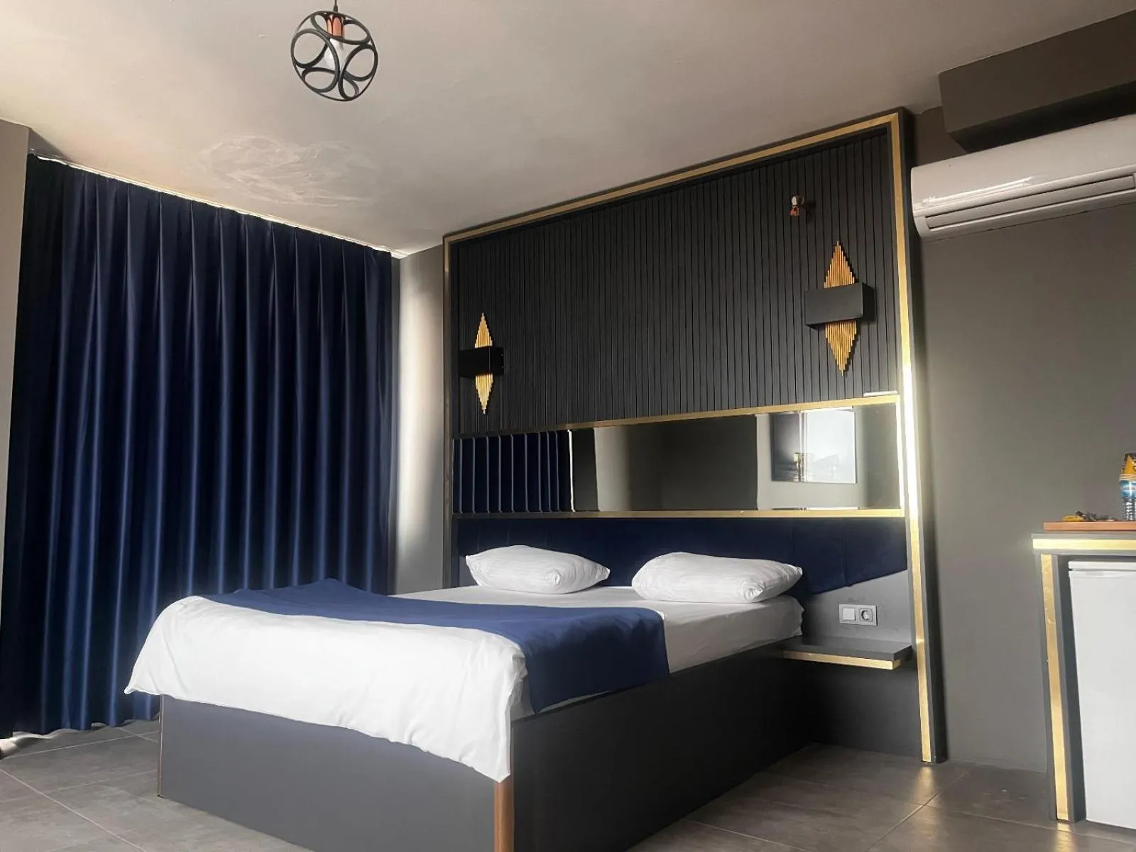 Bed in 216 Hill Suites