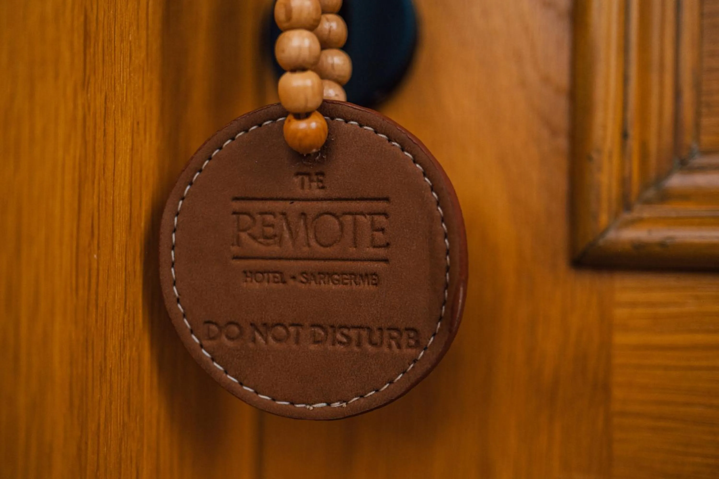 Logo/Certificate/Sign in The Remote Hotel