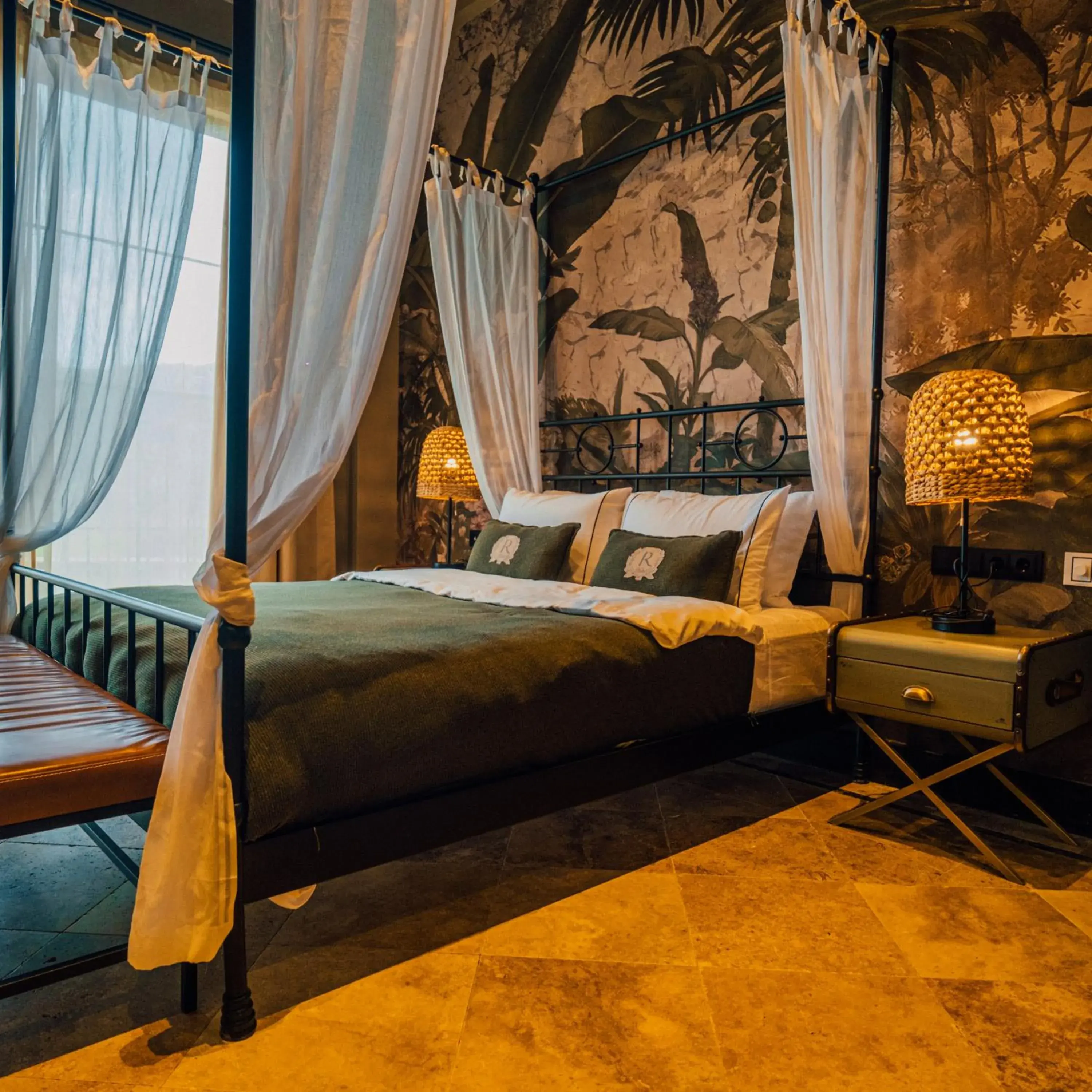 Deluxe Double or Twin Room with Mountain View in The Remote Hotel Deluxe Double or Twin Room with Mountain View in The Remote Hotel