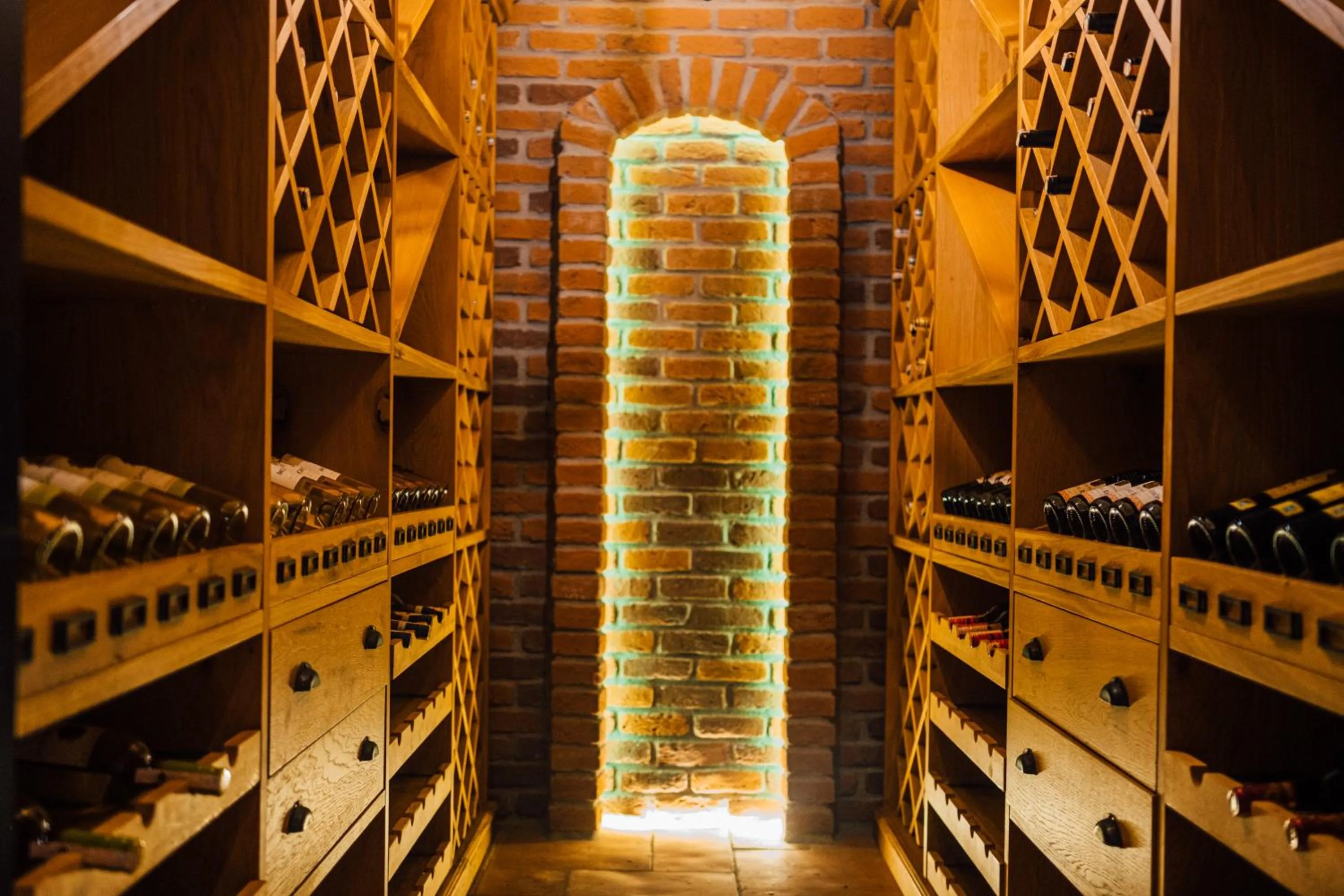 Restaurant/places to eat in The Remote Hotel