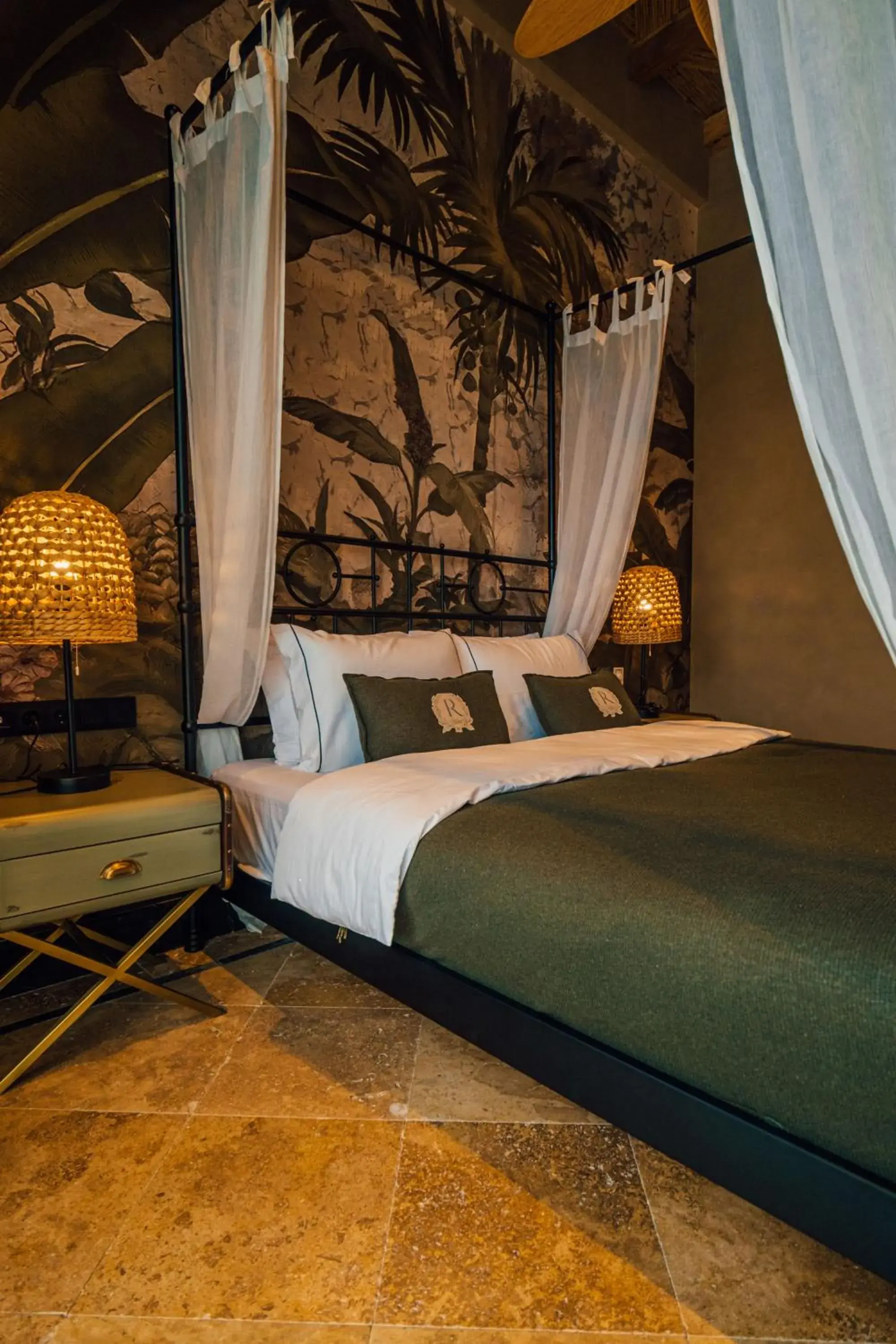 Standard Double Room in The Remote Hotel Standard Double Room in The Remote Hotel