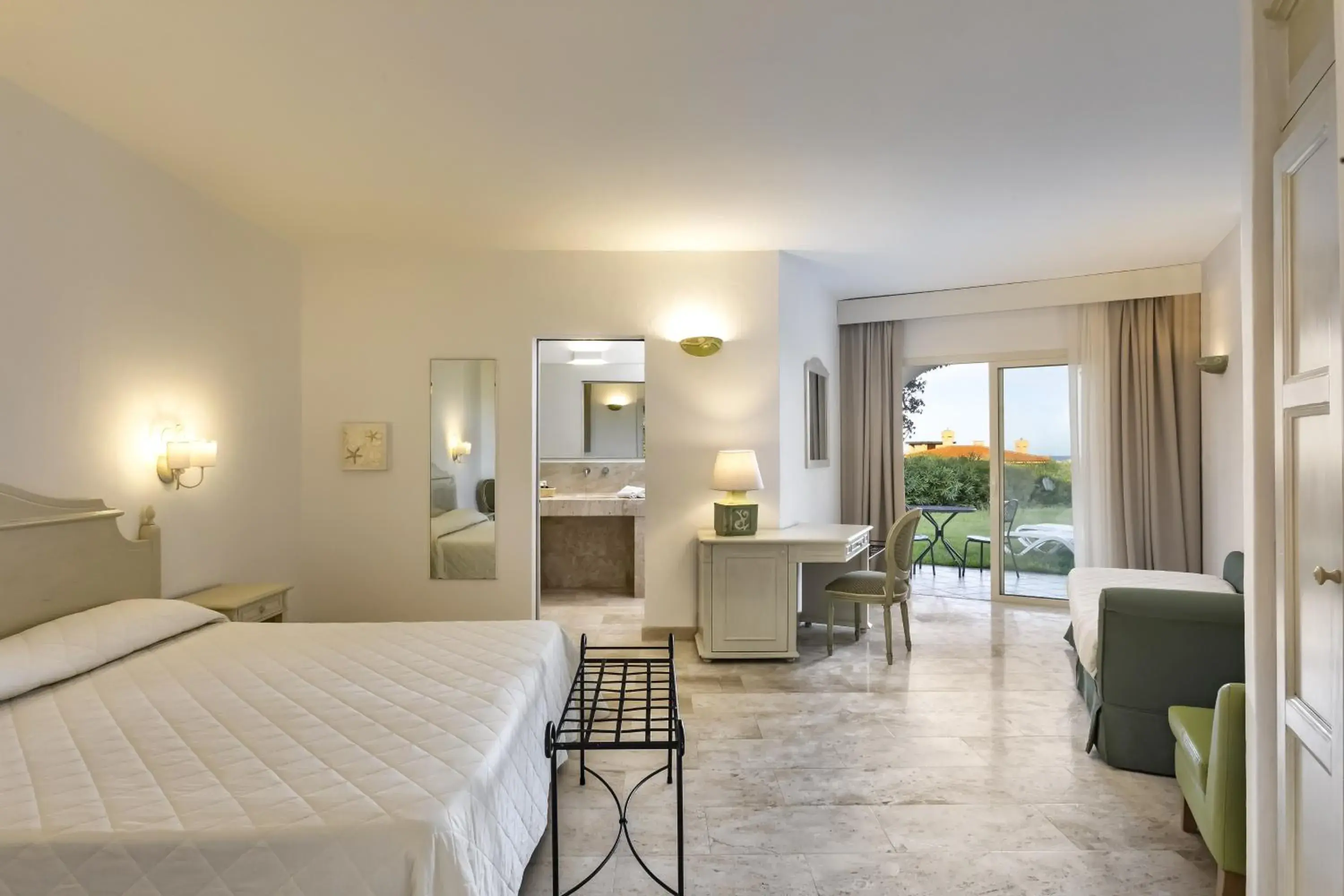 Junior Suite in Grand Hotel In Porto Cervo Junior Suite in Grand Hotel In Porto Cervo