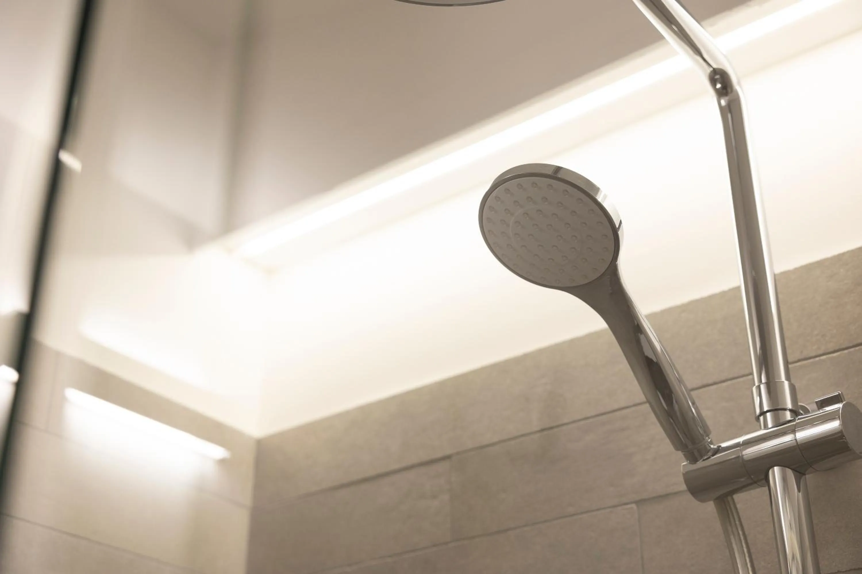 Shower in La Corte del Sole