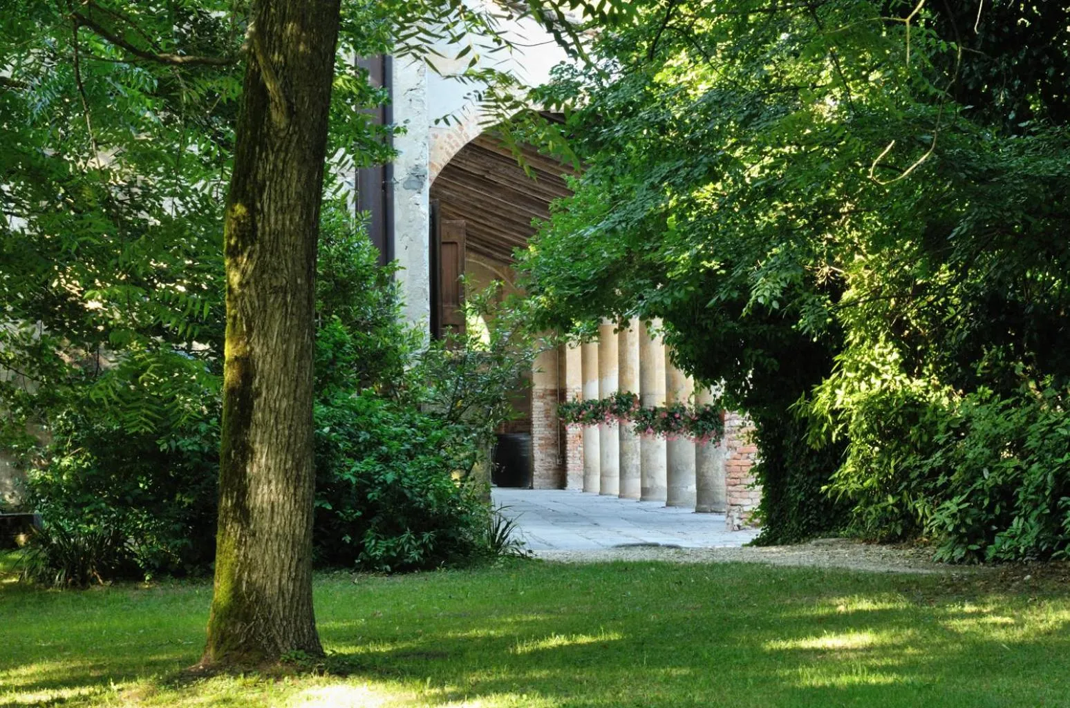 Property building in Frassanelle
