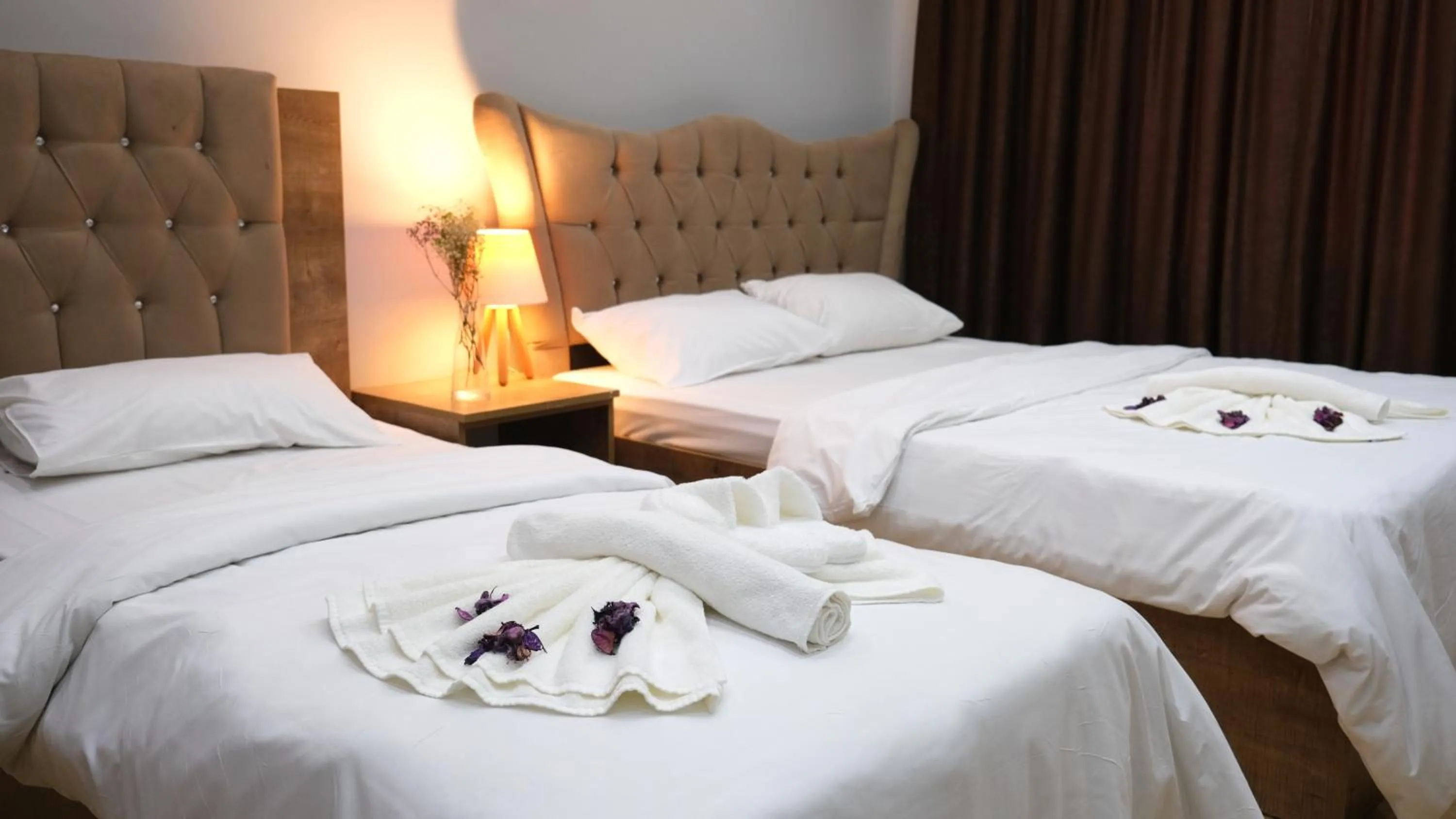 Bed in BIG MOLLS HOTEL