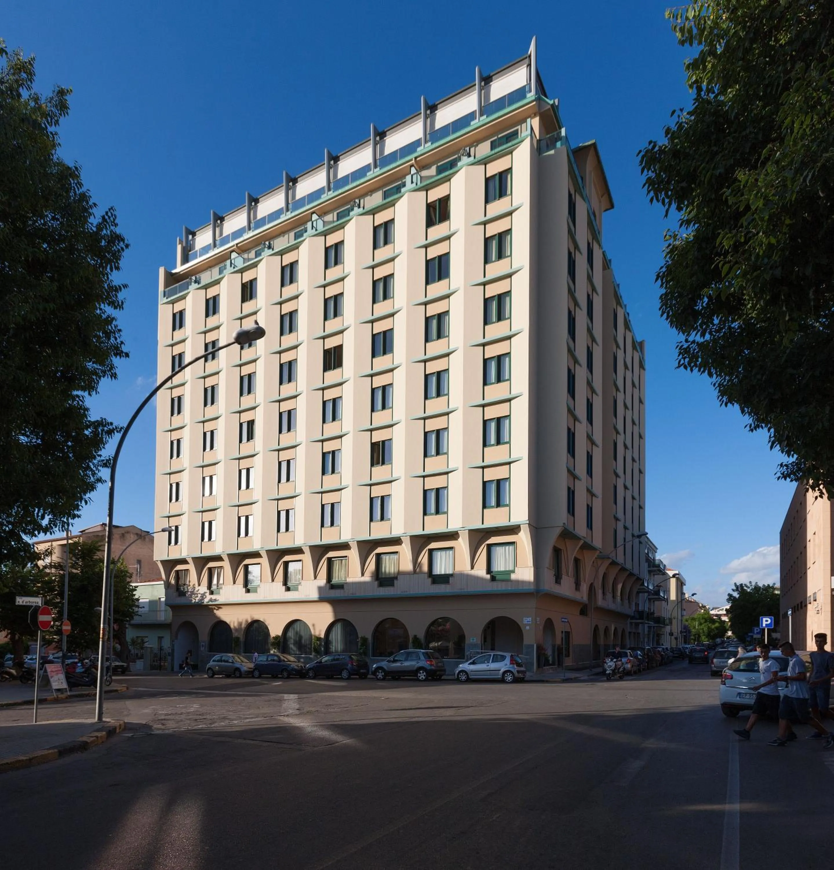 Facade/entrance in Hotel Catalunya