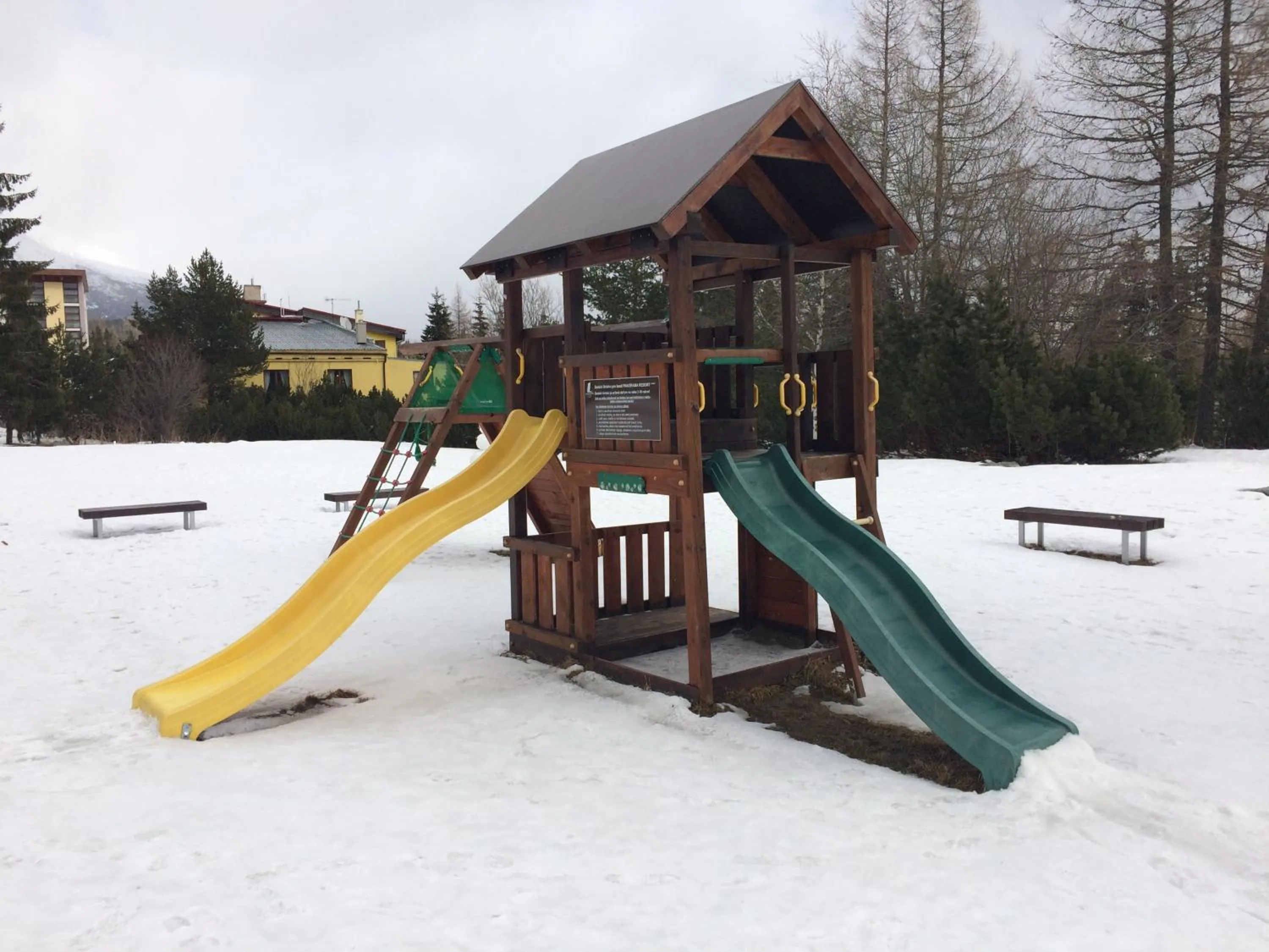 Children play ground in Apartman Panorama 805
