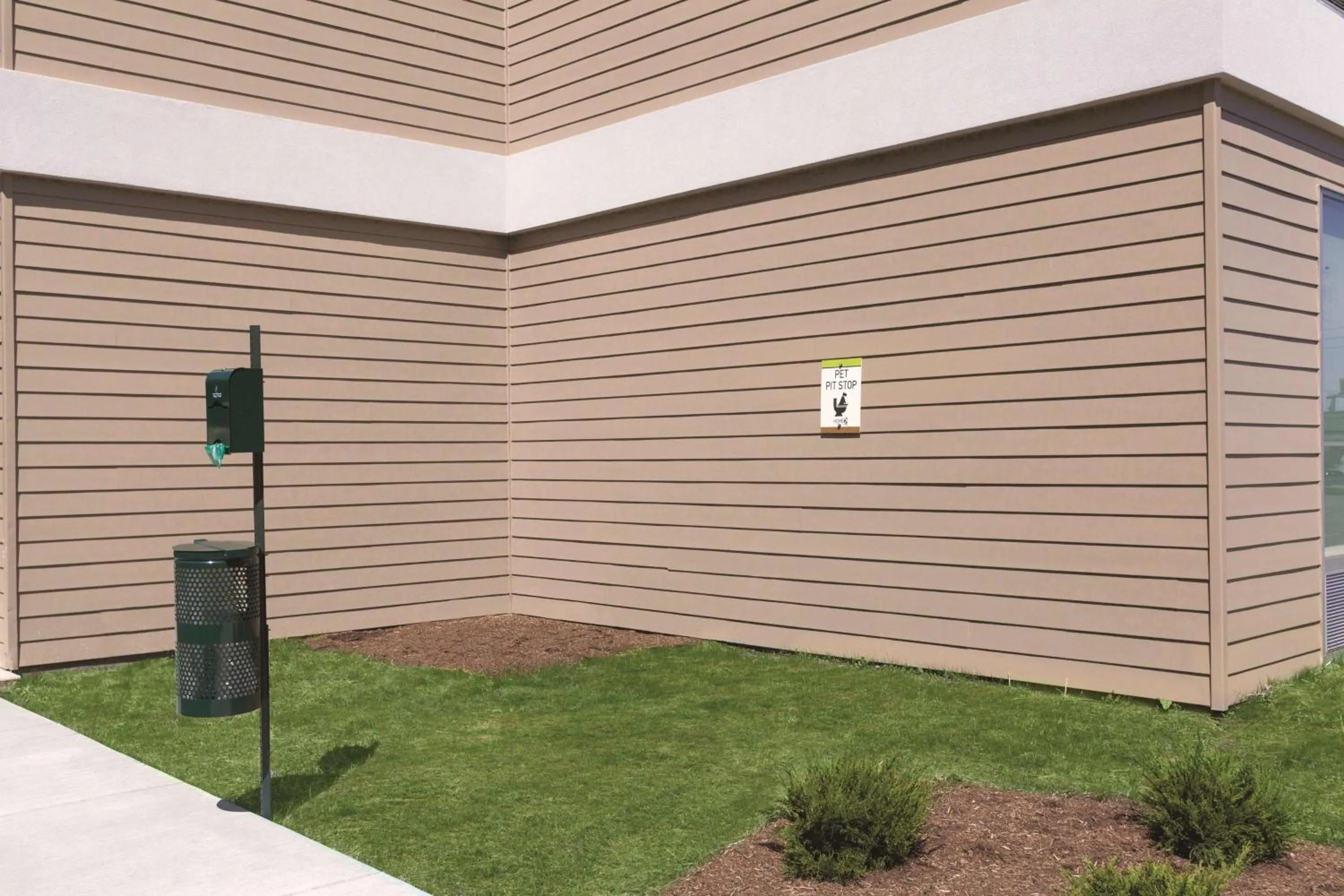 Property building in Home2 Suites by Hilton Erie