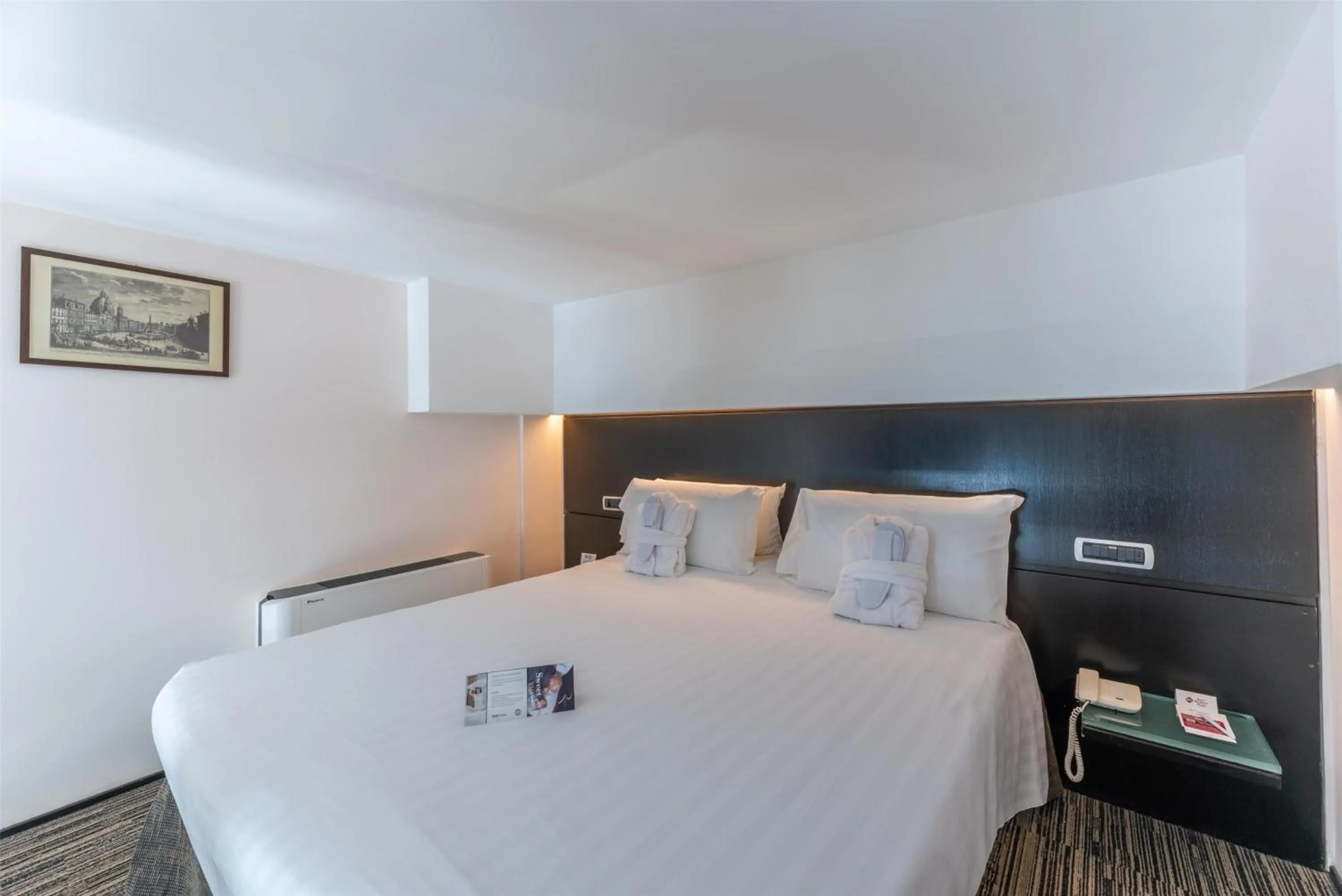 Bedroom, Bed in Best Western Plus Hotel Universo