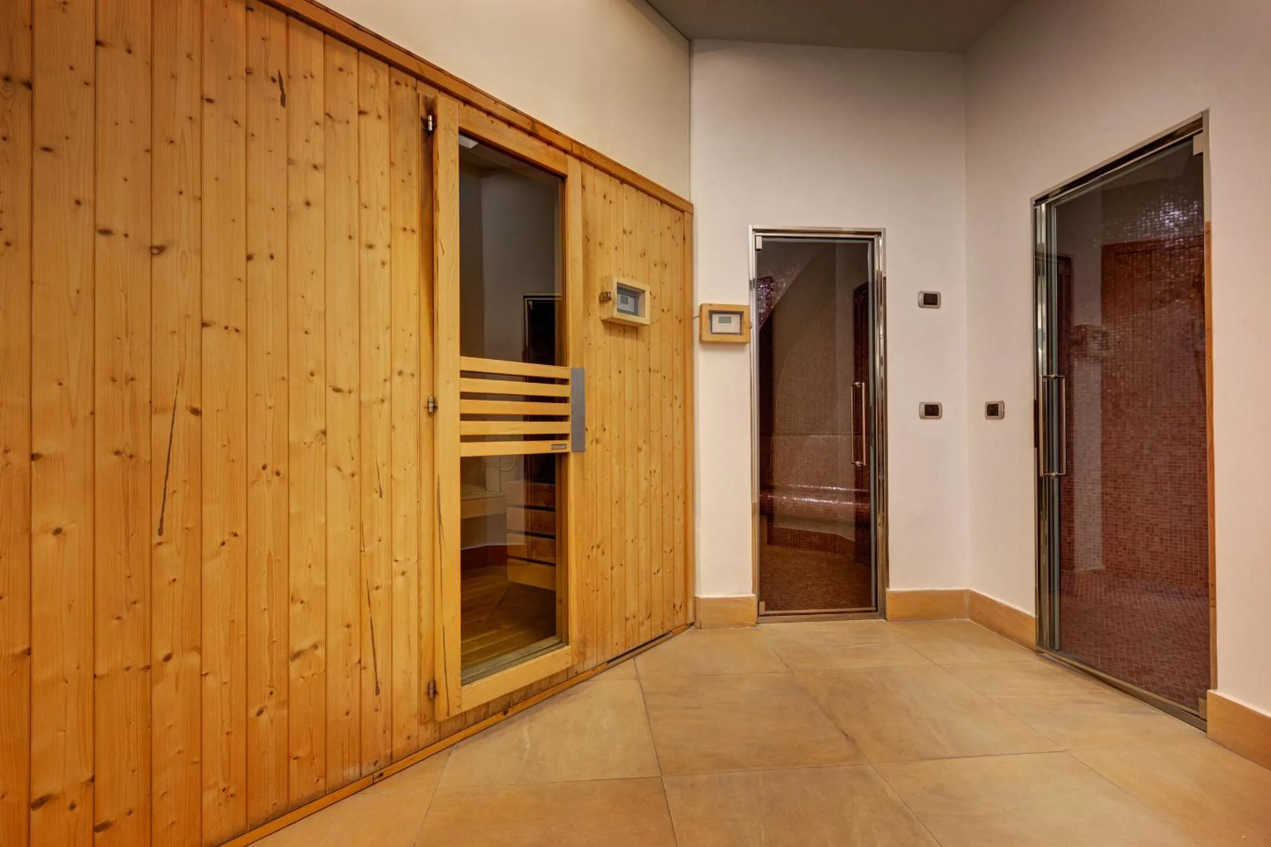 Sauna in Best Western Plus Hotel Universo