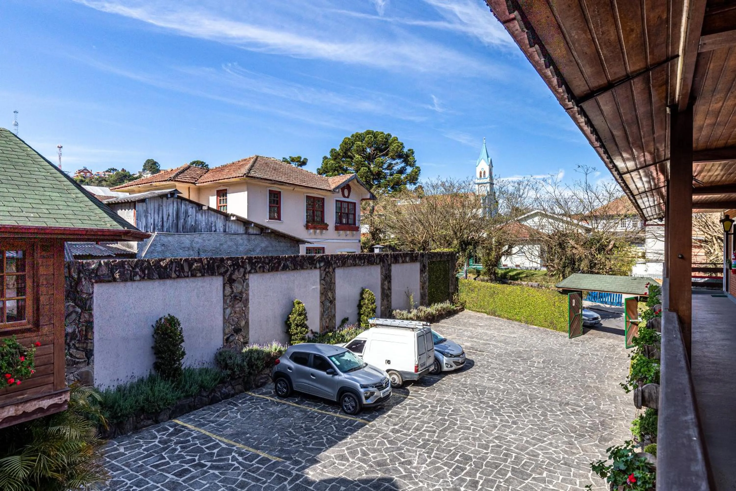 Property building in Pousada Saint Gallen