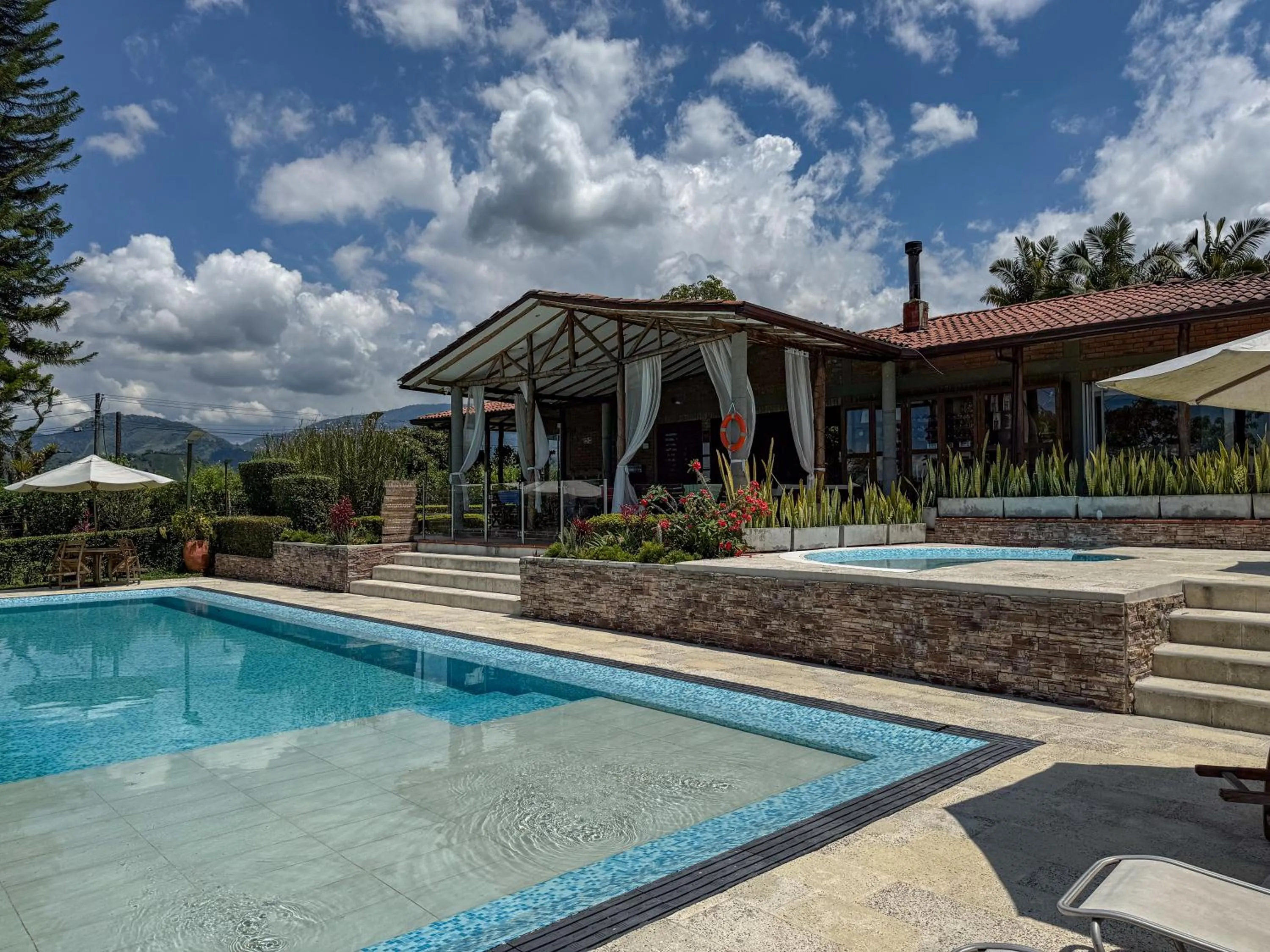 Property building in Finca del Café - Casa Typica