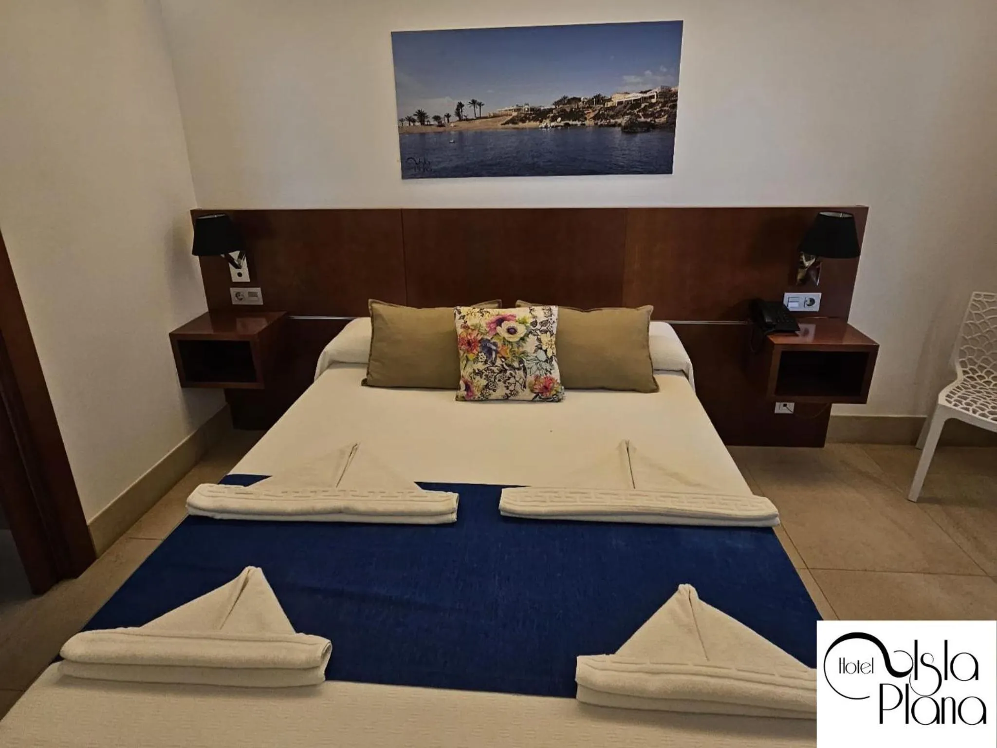Bed in HOTEL ISLA PLANA