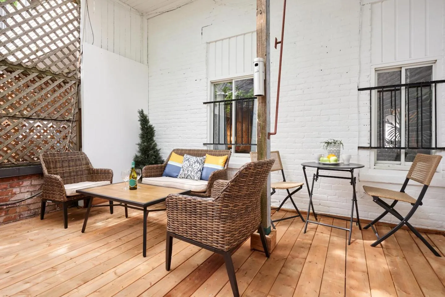 Patio in MtlVacationRentals - MTL ZOO