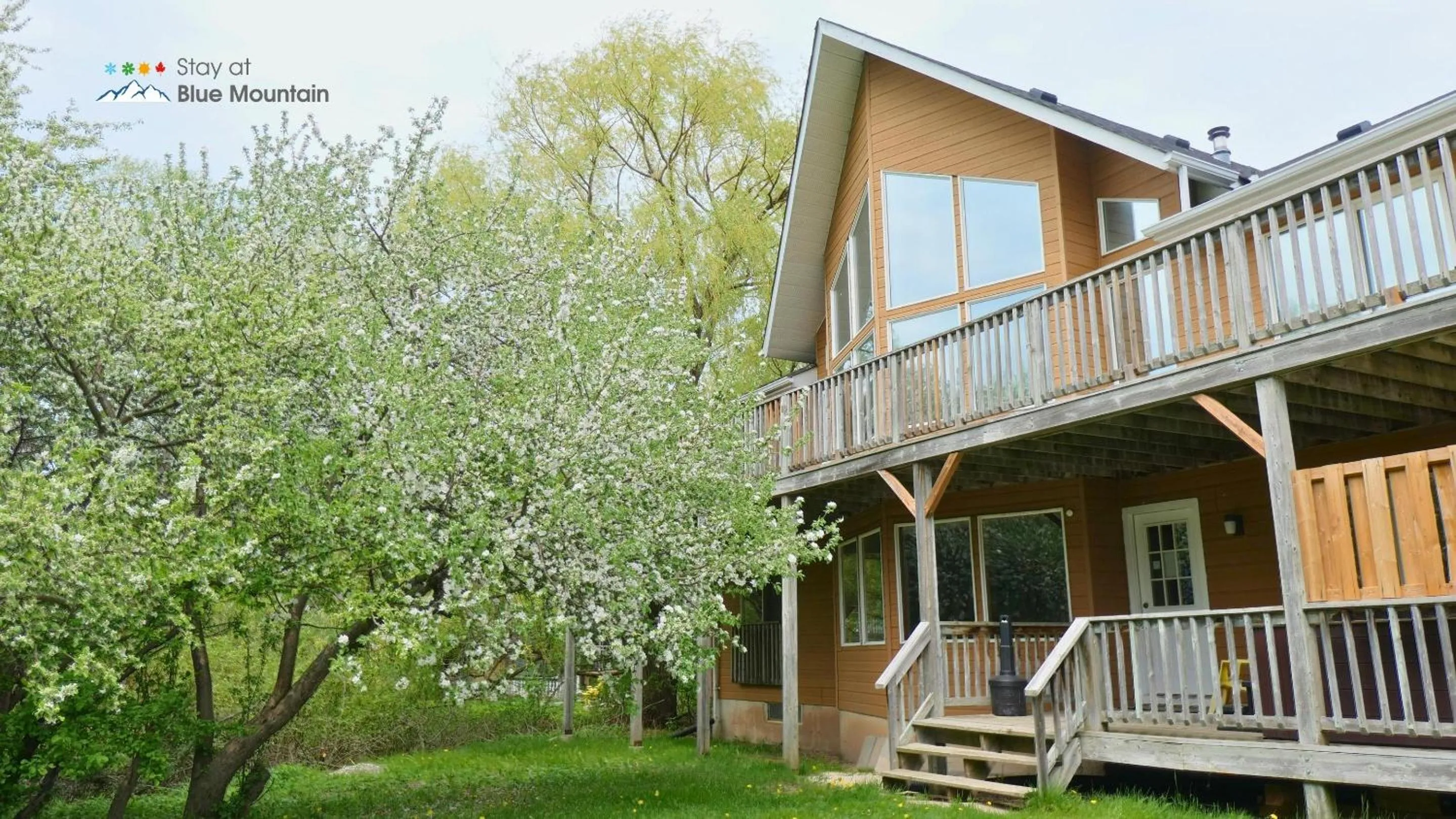 Facade/entrance in Summit Ridge 1