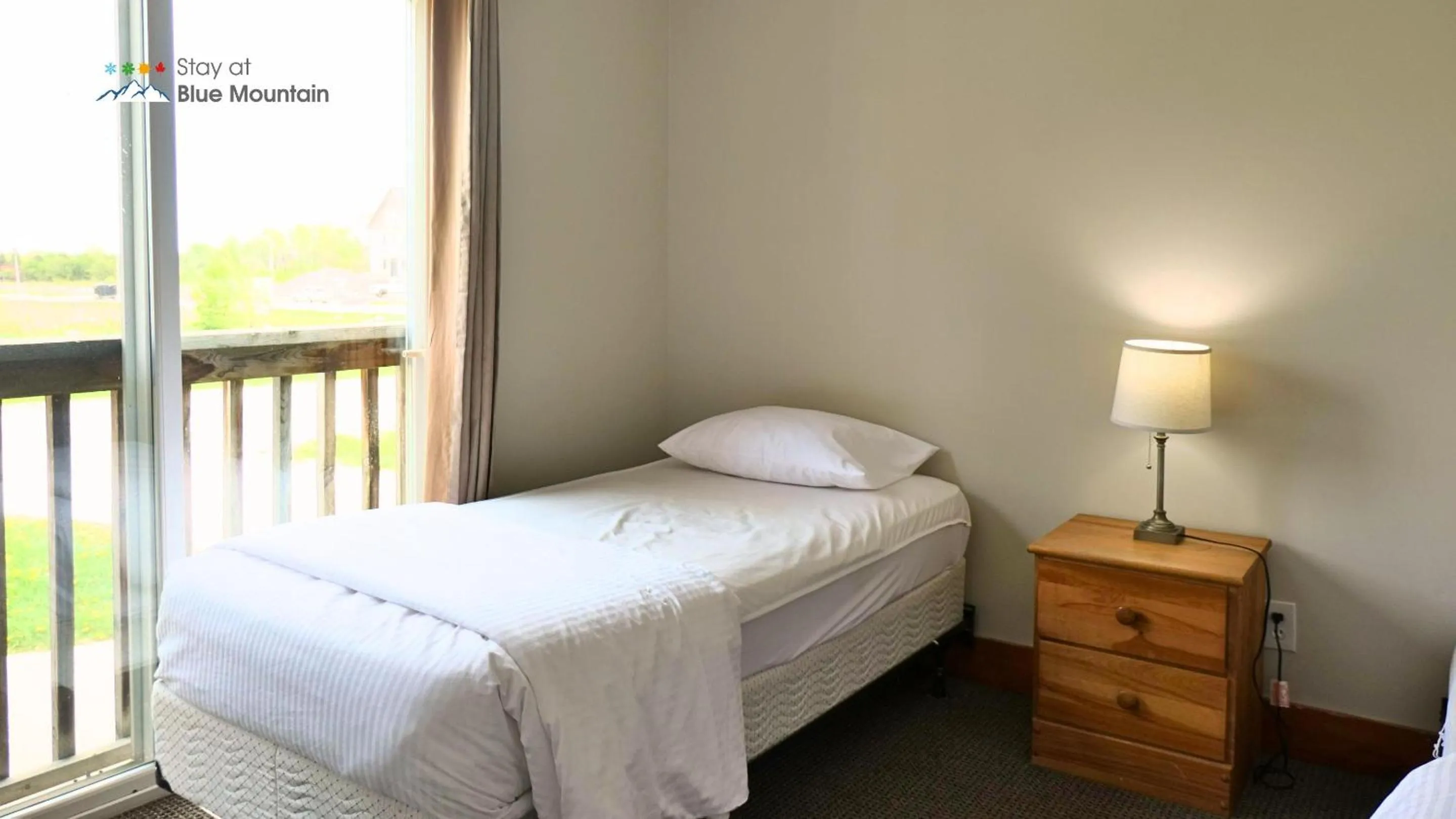 Bedroom in Summit Ridge 1