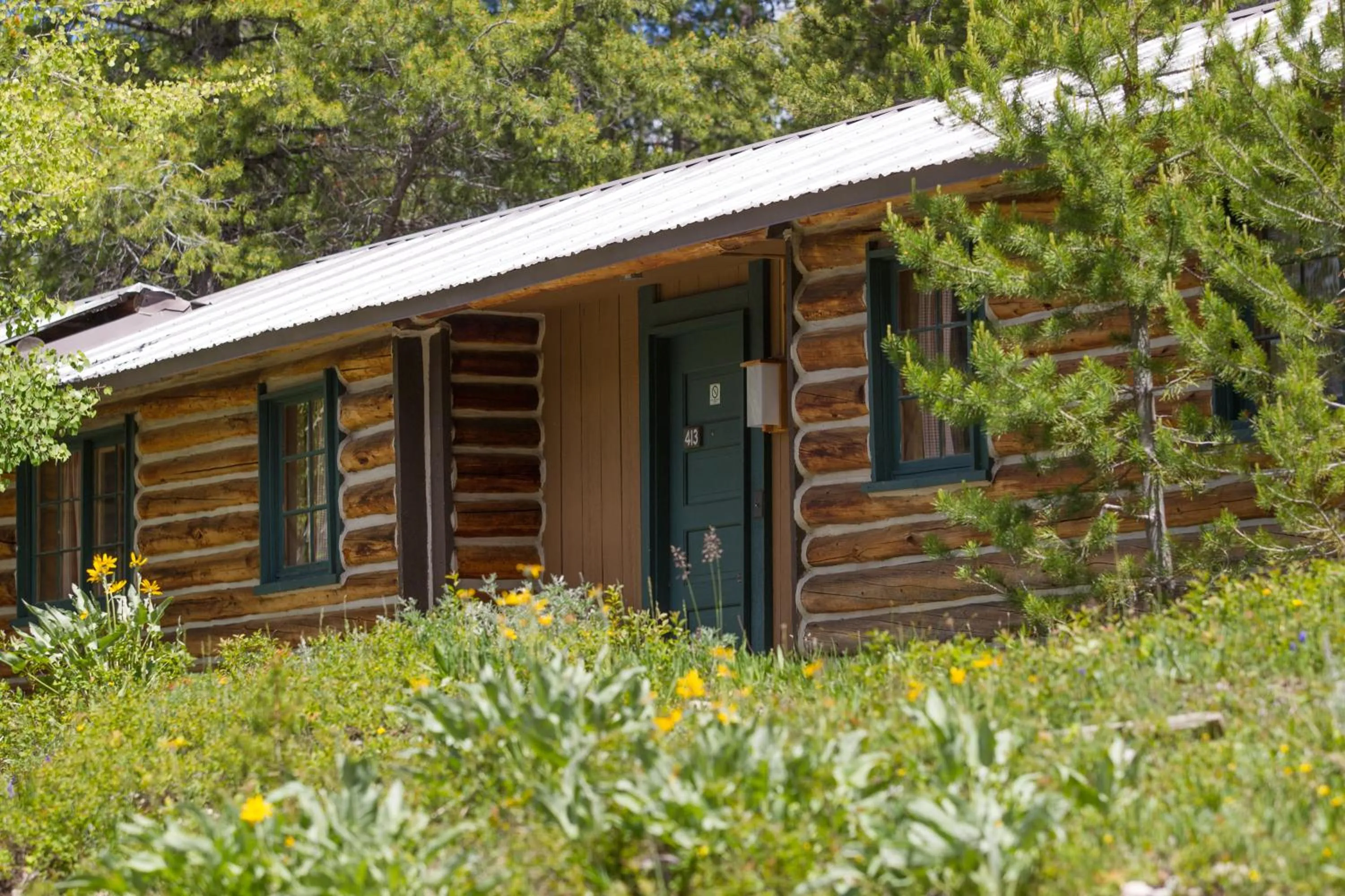 Facade/entrance in Colter Bay Village