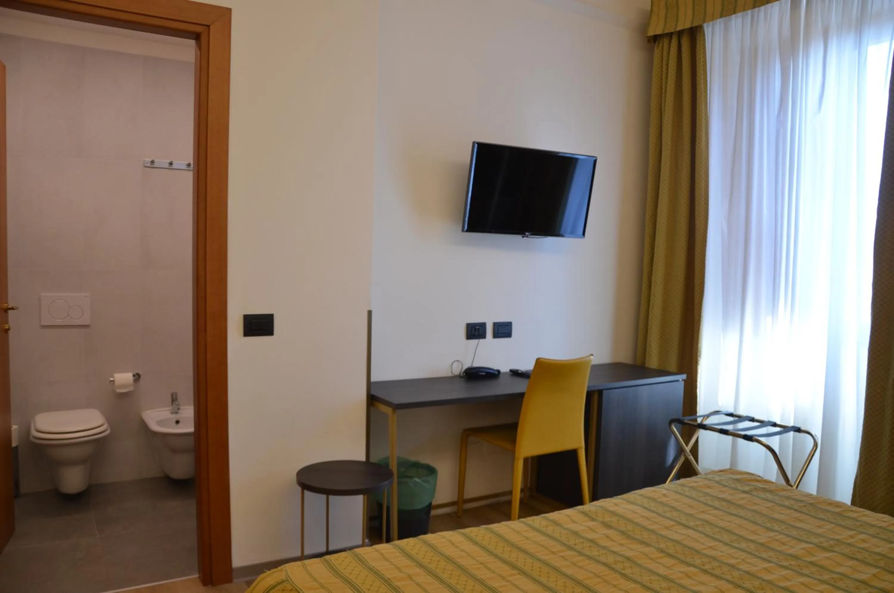 Bedroom, Bed in Hotel Mia Cara & Spa