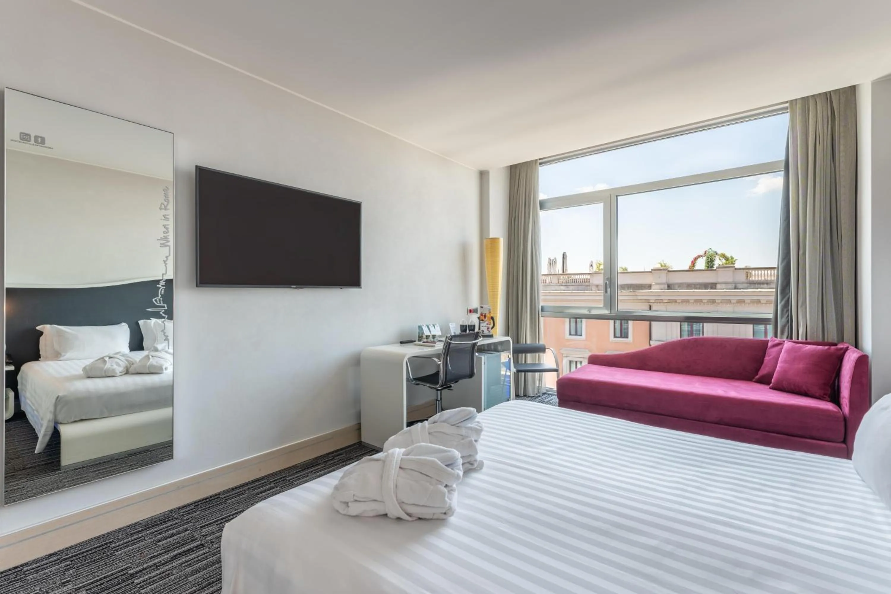 Photo of the whole room, Bed in Best Western Premier Hotel Royal Santina