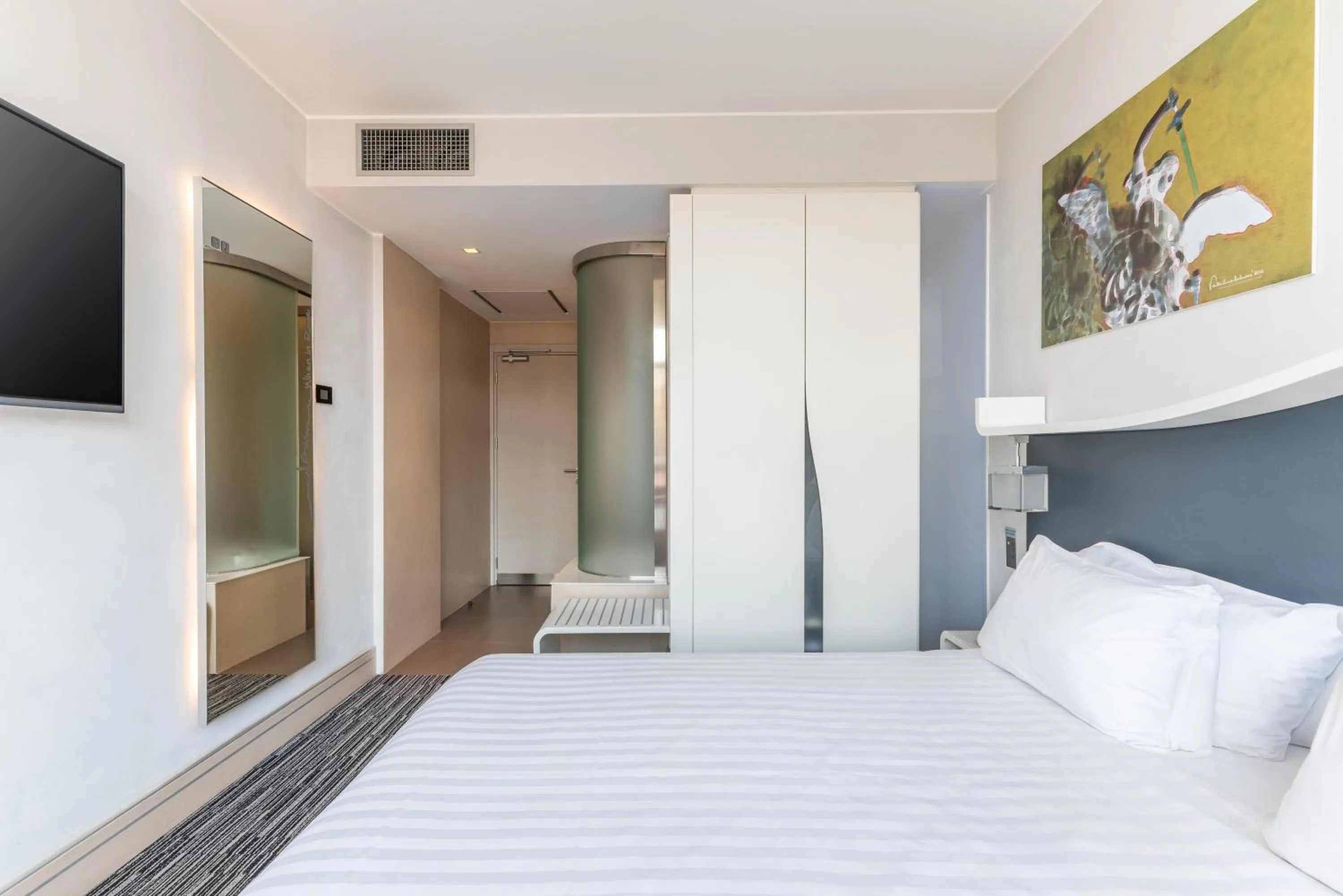 Photo of the whole room, Bed in Best Western Premier Hotel Royal Santina