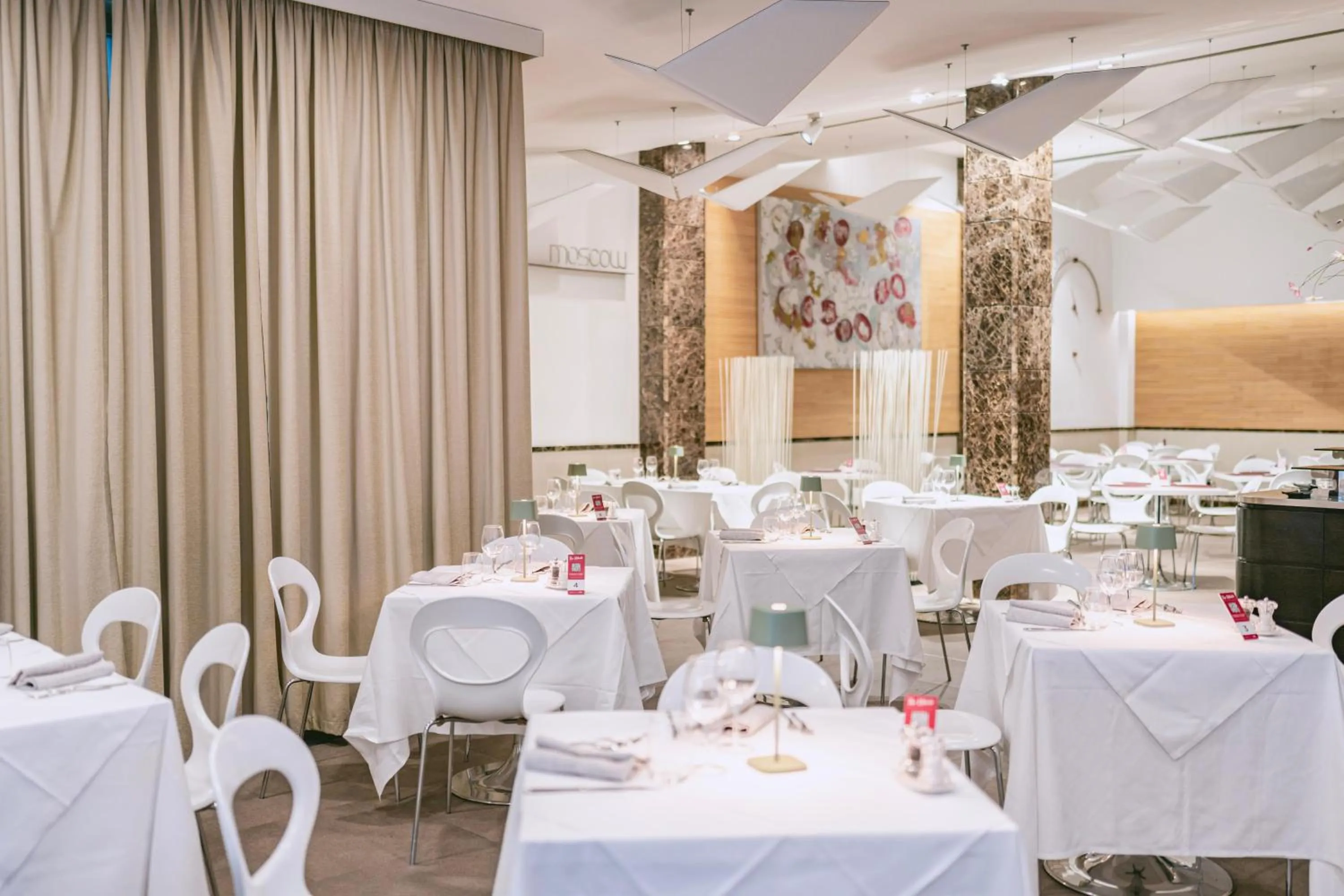 Restaurant/places to eat in Best Western Premier Hotel Royal Santina