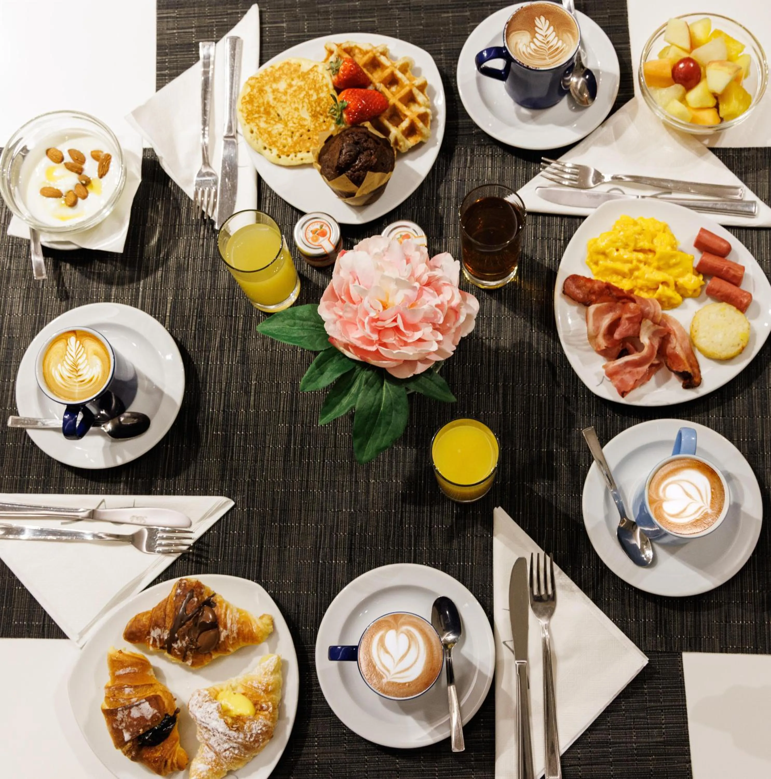 Restaurant/places to eat in Best Western Premier Hotel Royal Santina