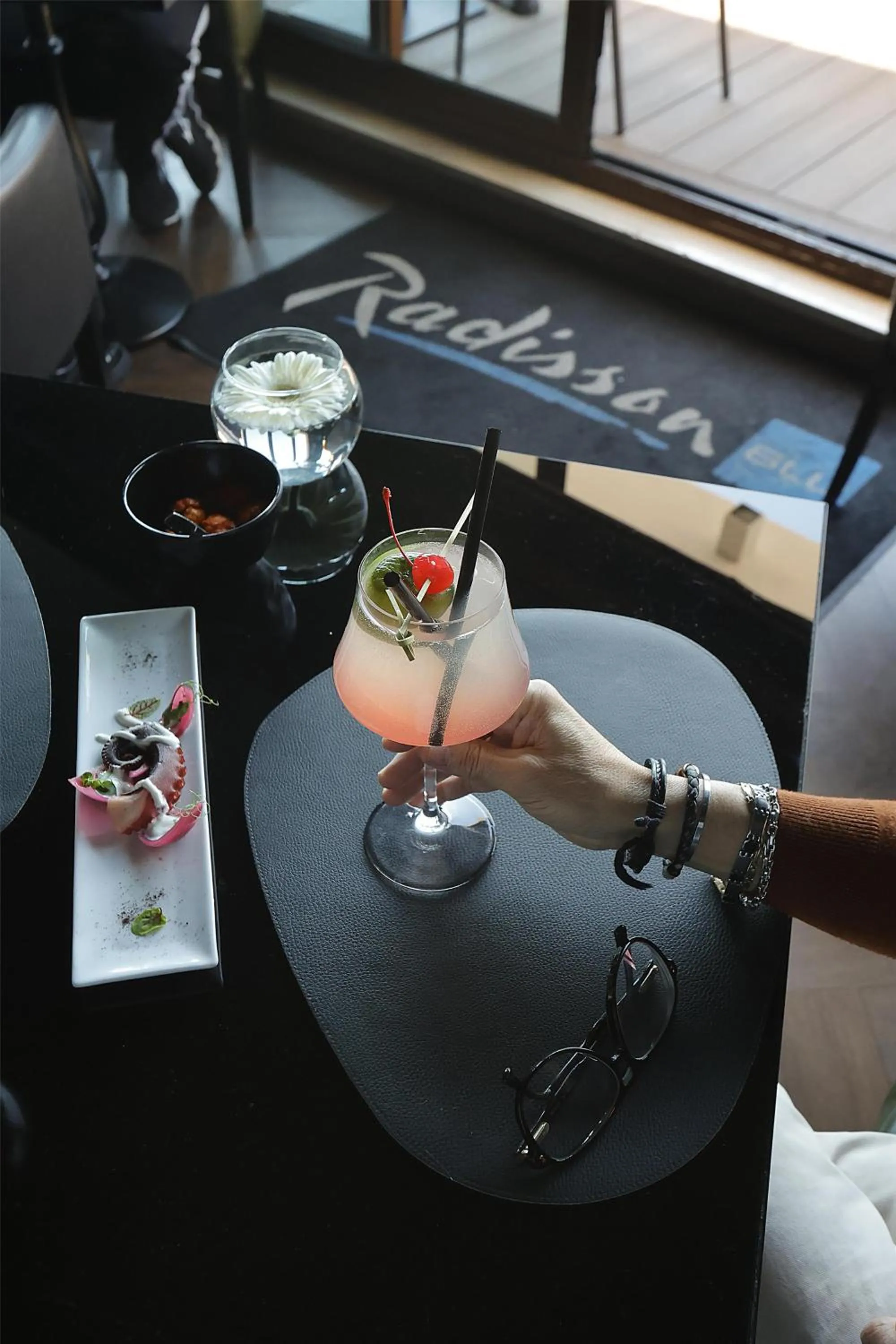 Food and drinks in Radisson Blu GHR Rome