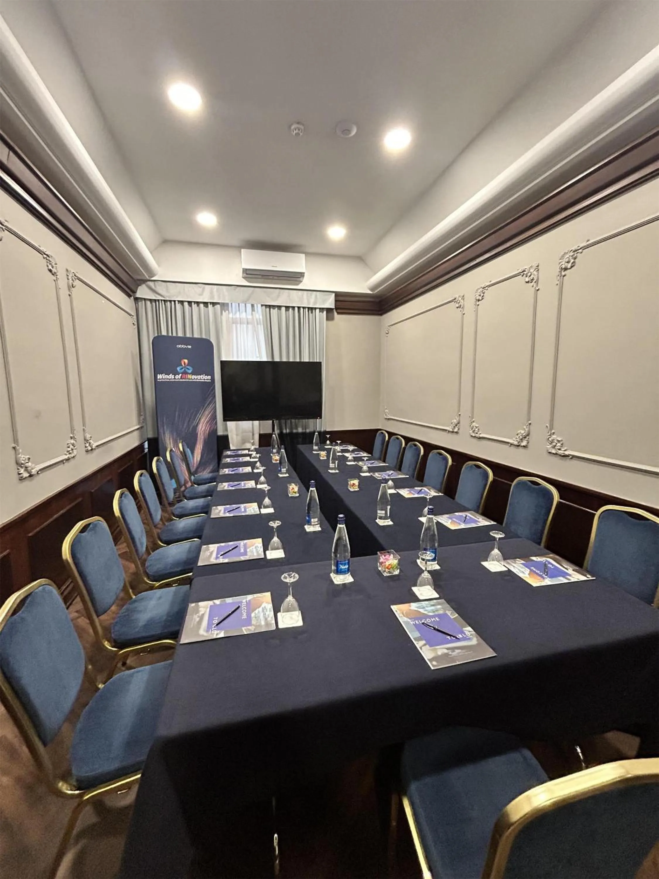 Meeting/conference room in Radisson Blu GHR Rome