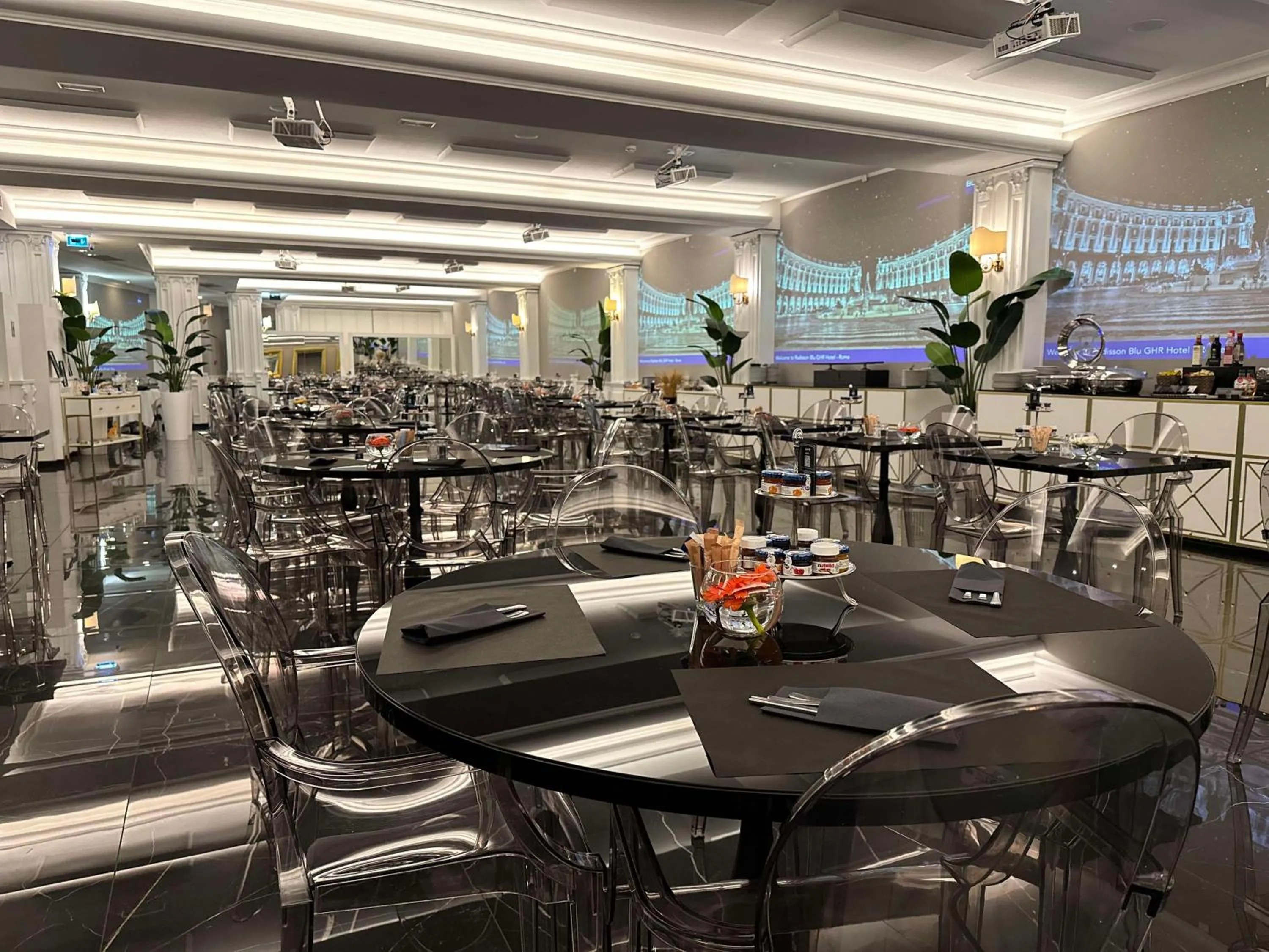 Breakfast in Radisson Blu GHR Rome