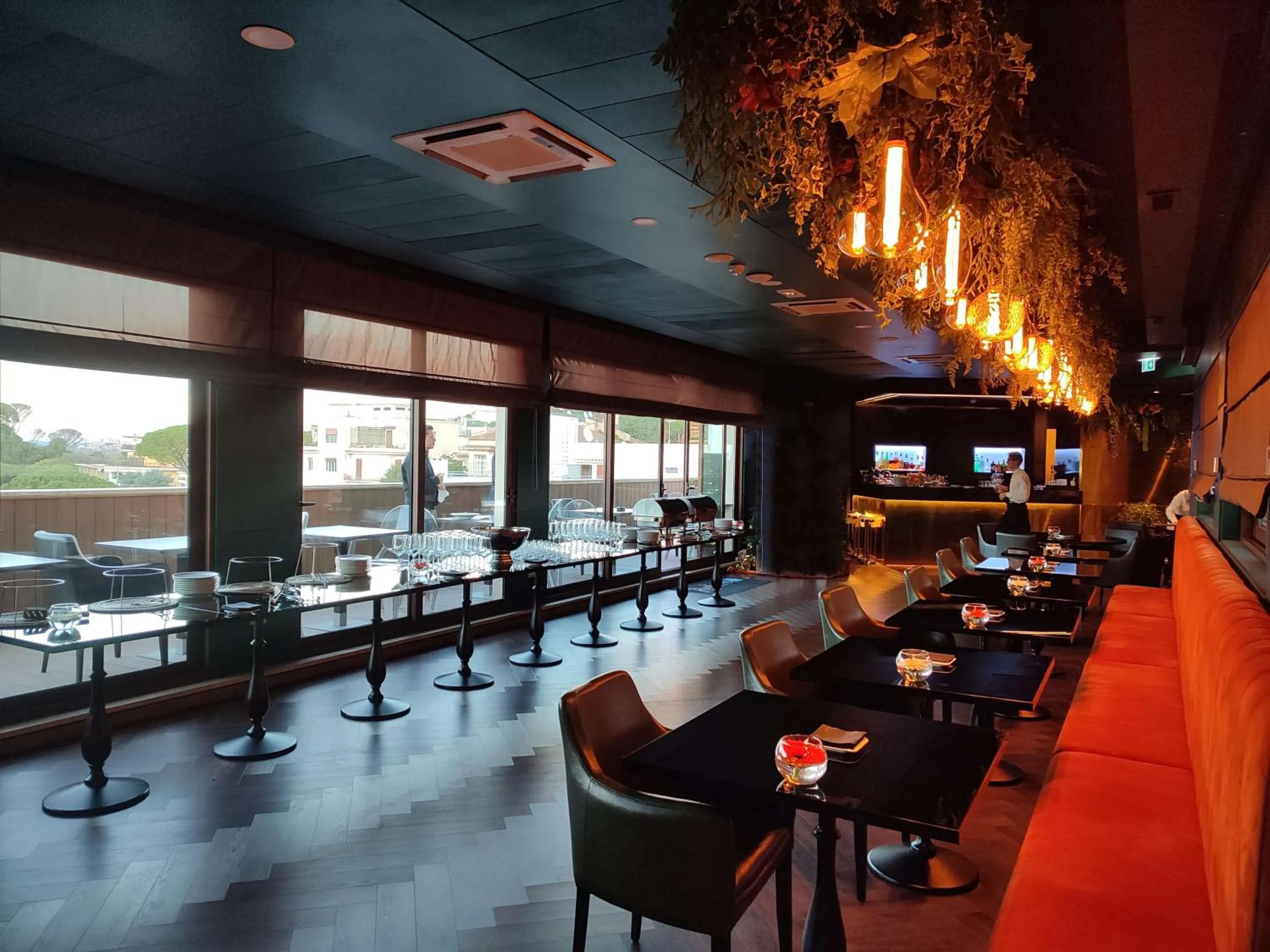 Restaurant/places to eat in Radisson Blu GHR Rome