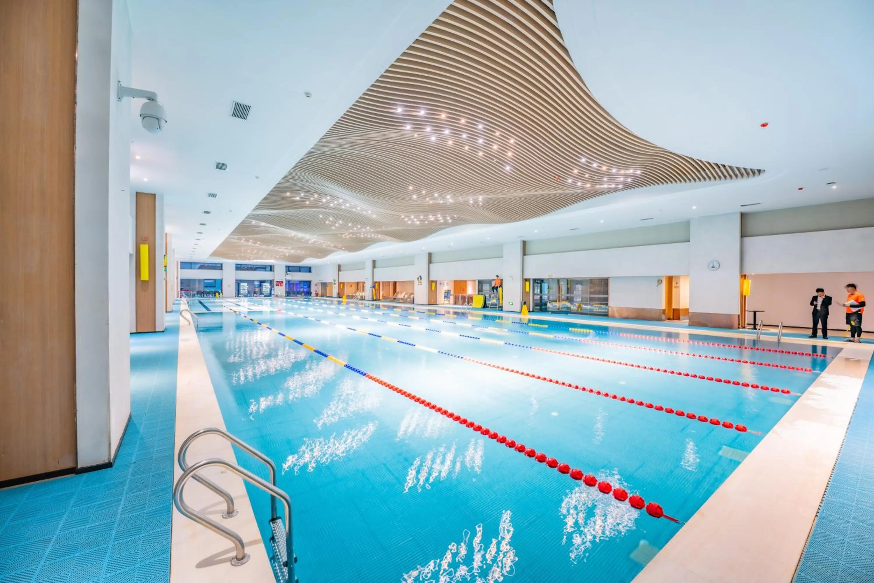 Swimming pool in Kunming Xingyao Hotel