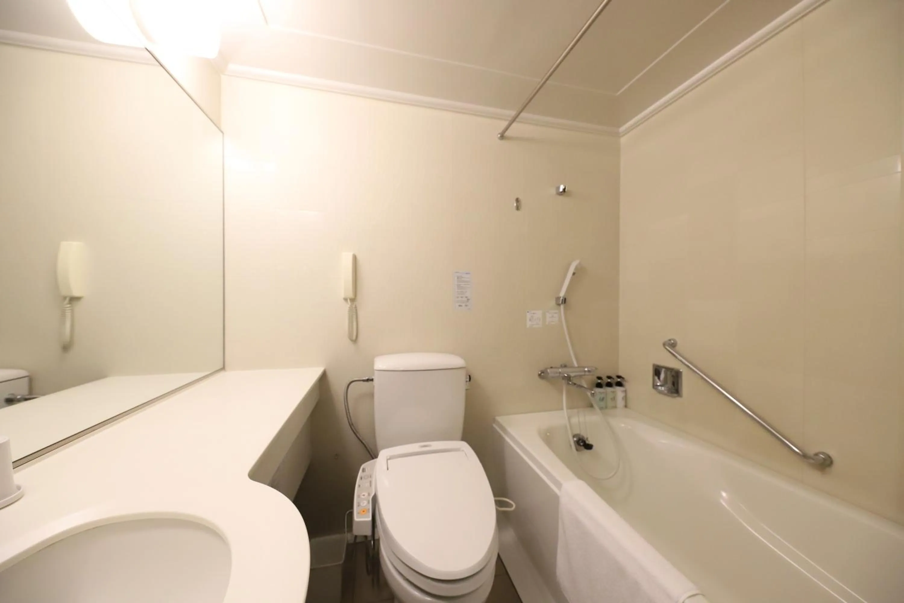 Bathroom in Smile Hotel Osaka Yotsubashi