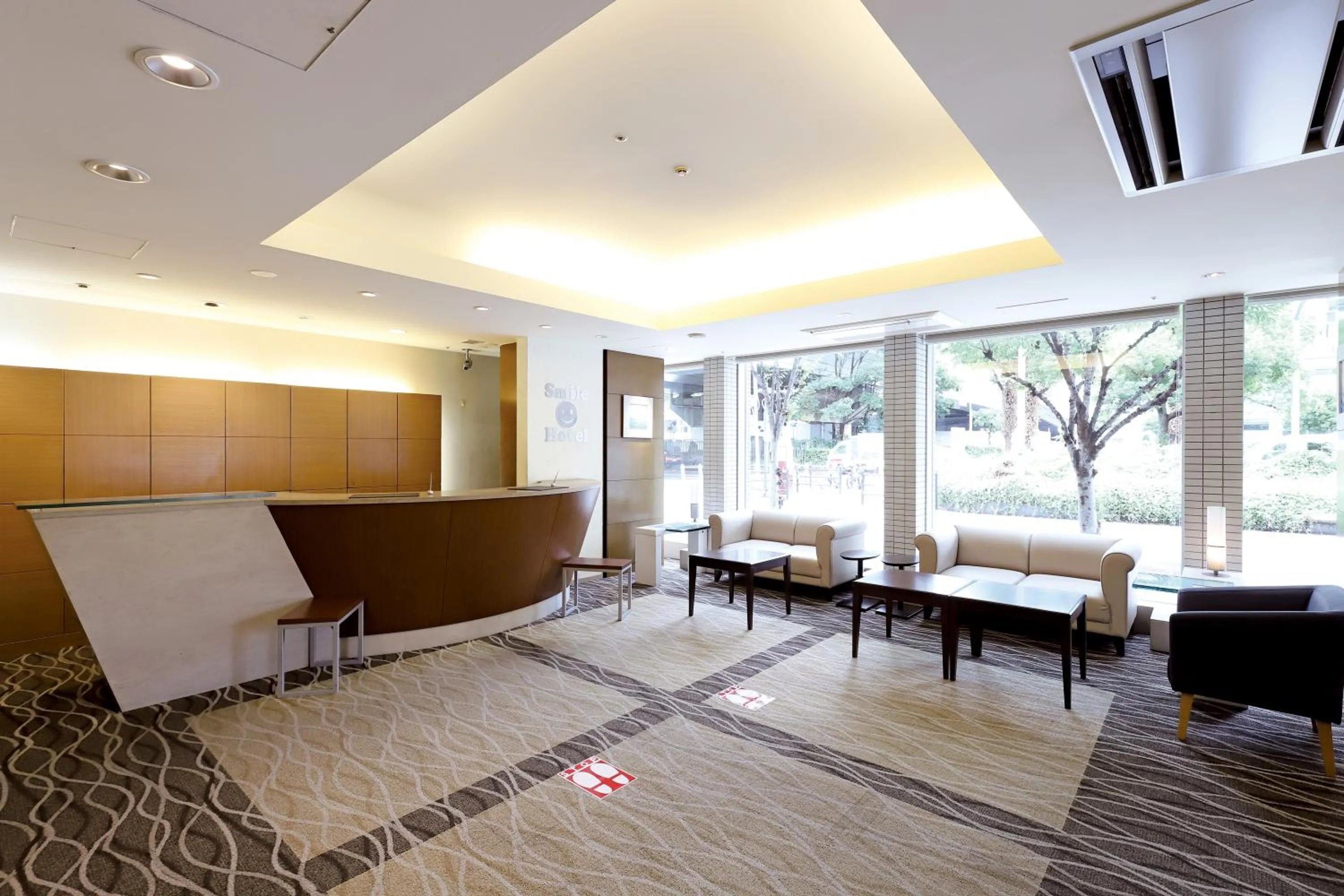 Lobby or reception in Smile Hotel Osaka Yotsubashi