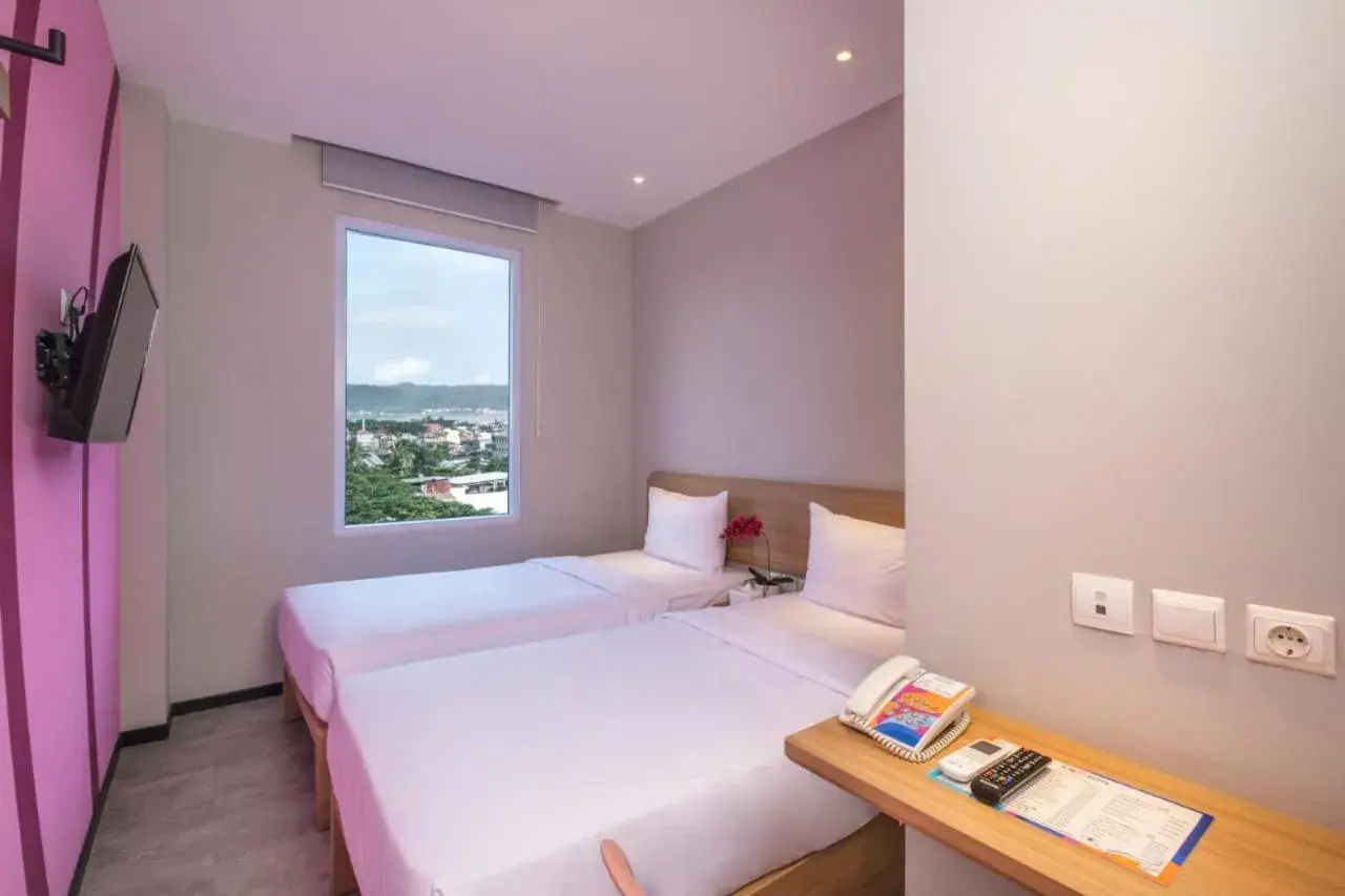 Standard Twin Room in Rumaruma Farvet Residence @ Ambon Standard Twin Room in Rumaruma Farvet Residence @ Ambon