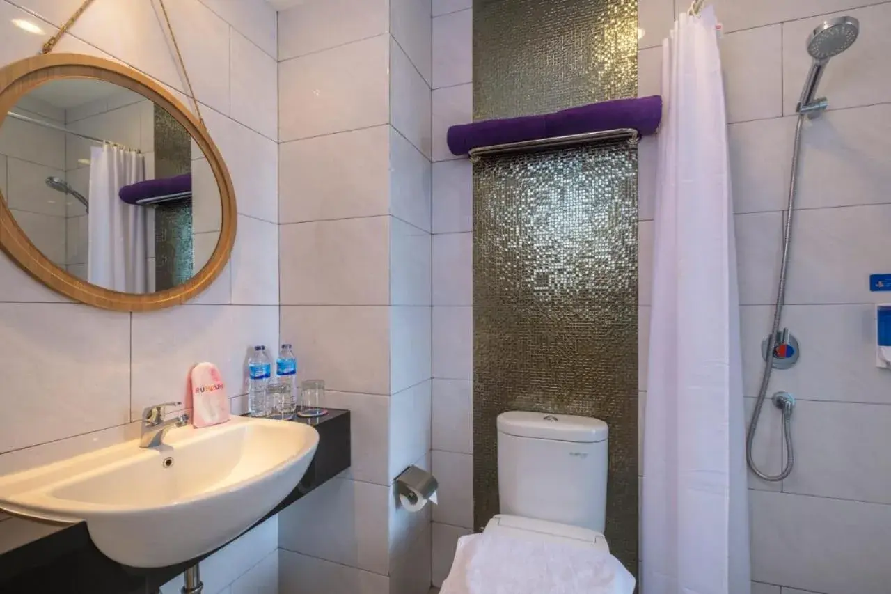 Standard Double Room in Rumaruma Farvet Residence @ Ambon Standard Double Room in Rumaruma Farvet Residence @ Ambon